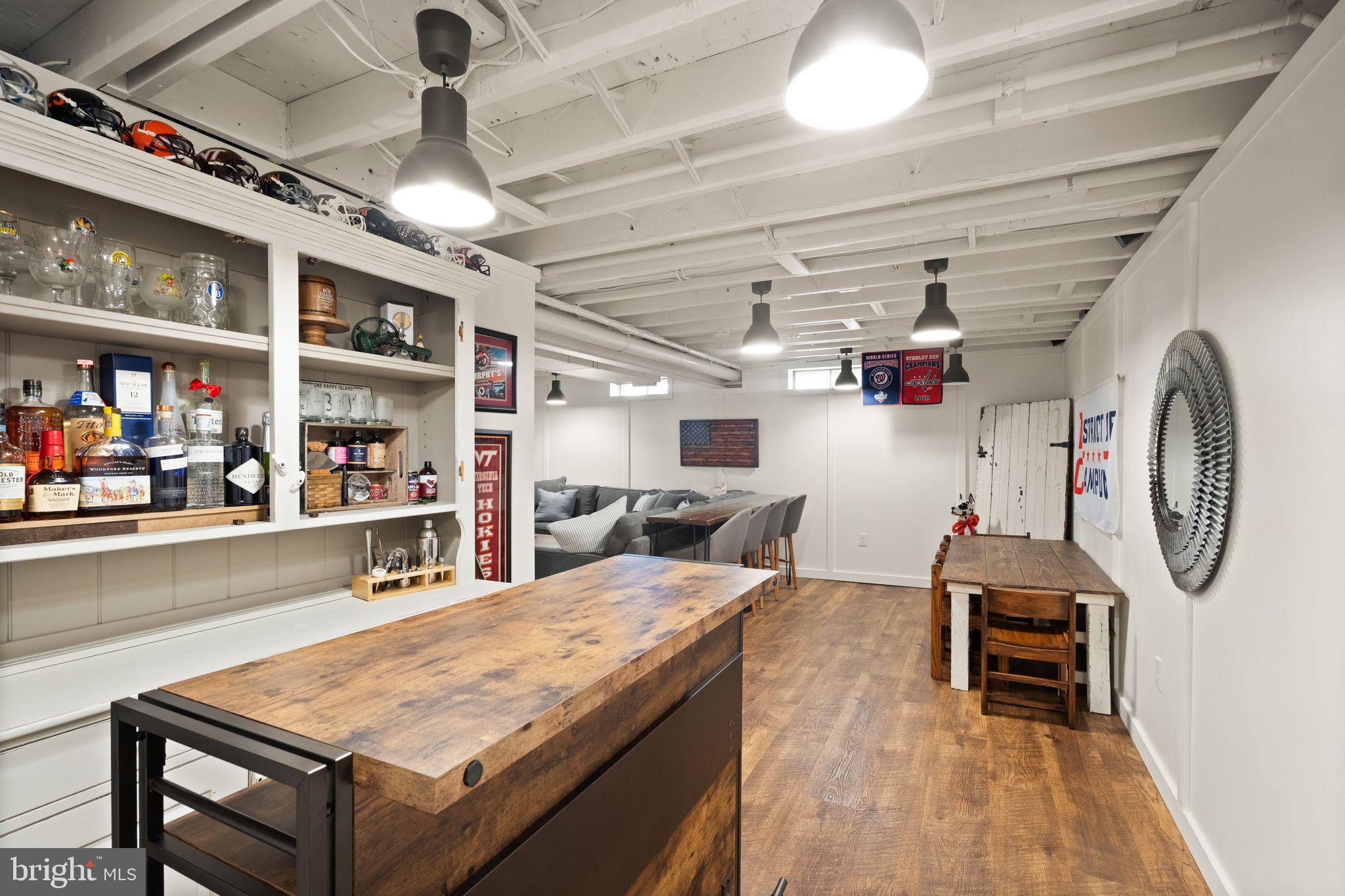 1107 Bradfield Dr SW