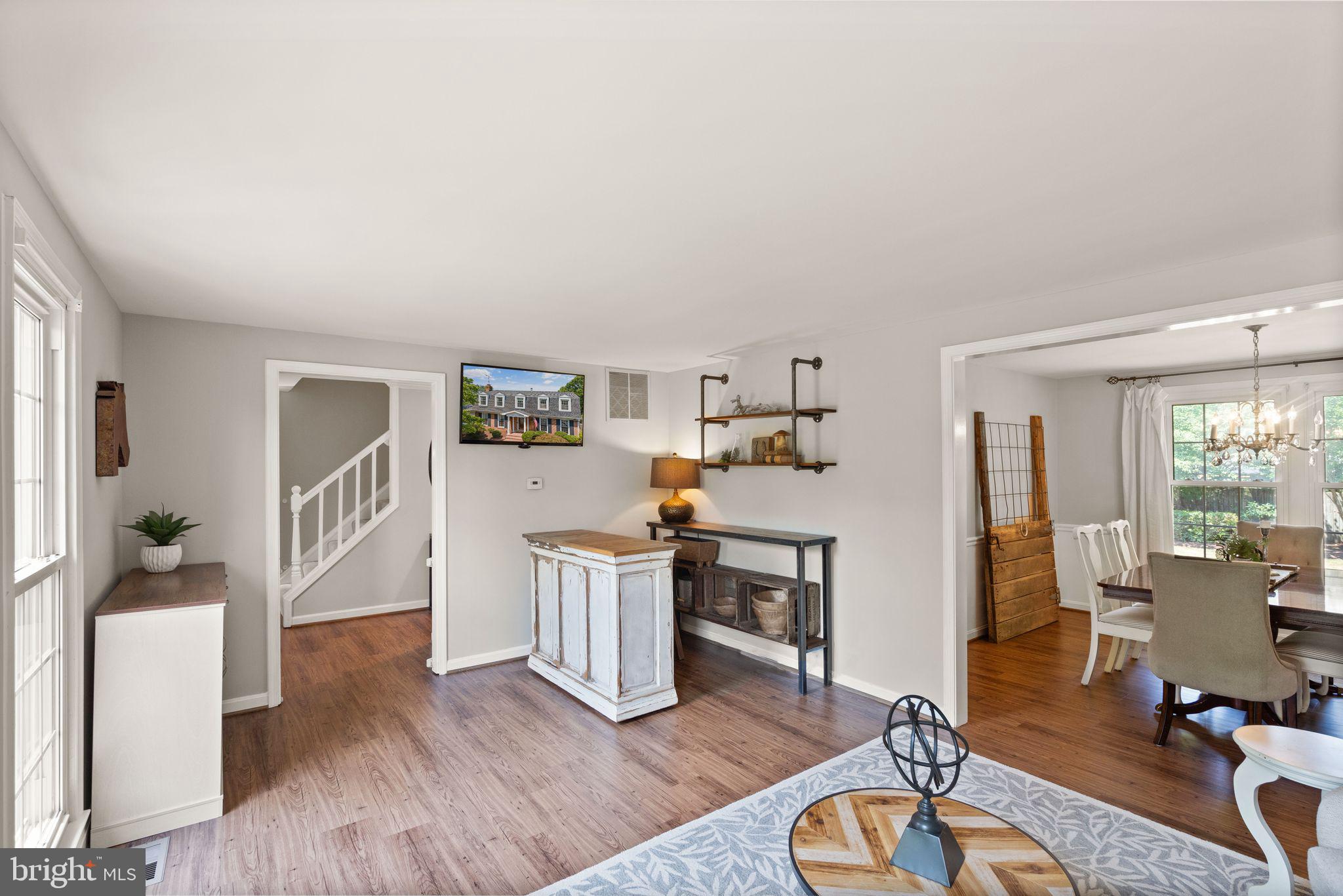 1107 Bradfield Dr SW