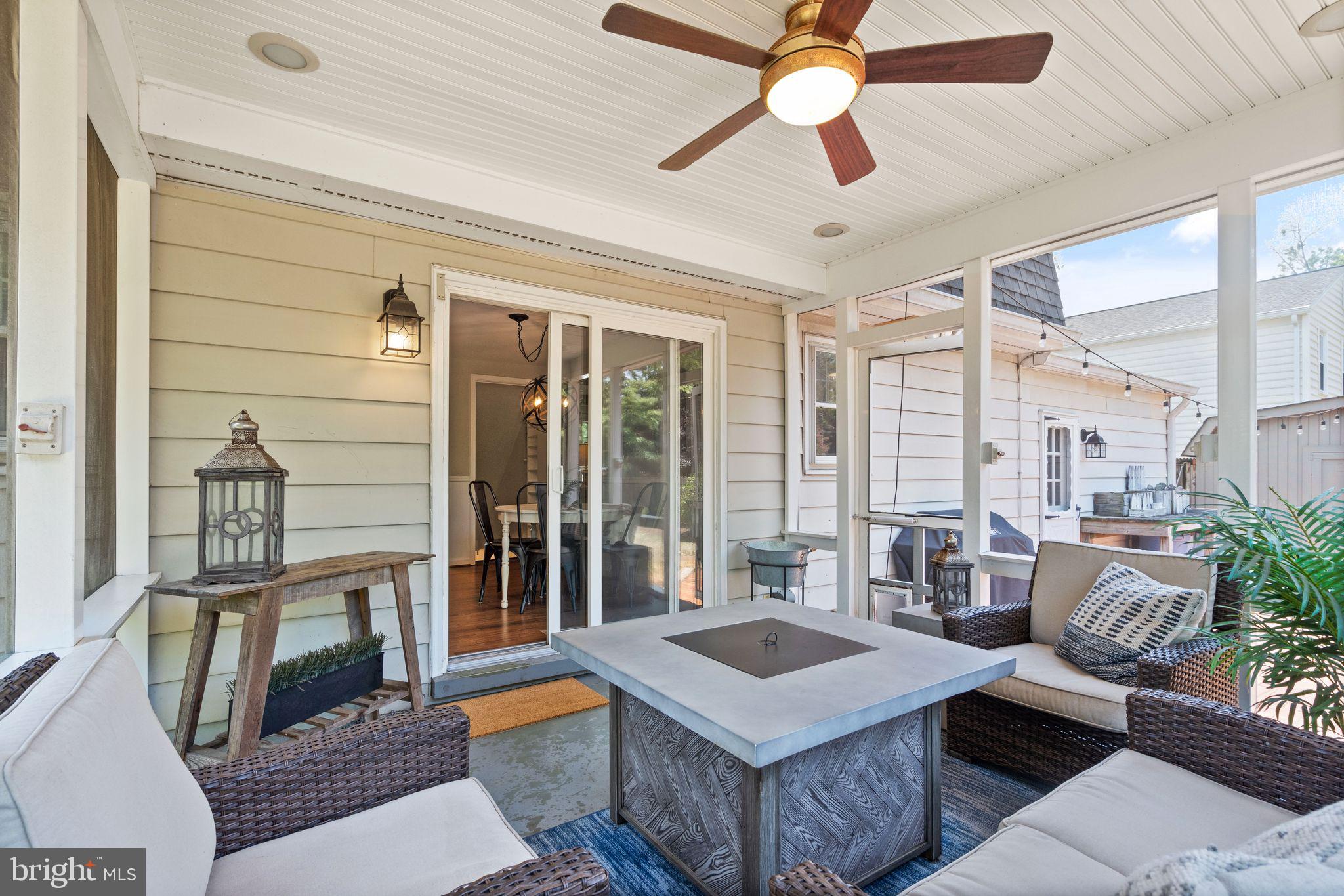 1107 Bradfield Dr SW