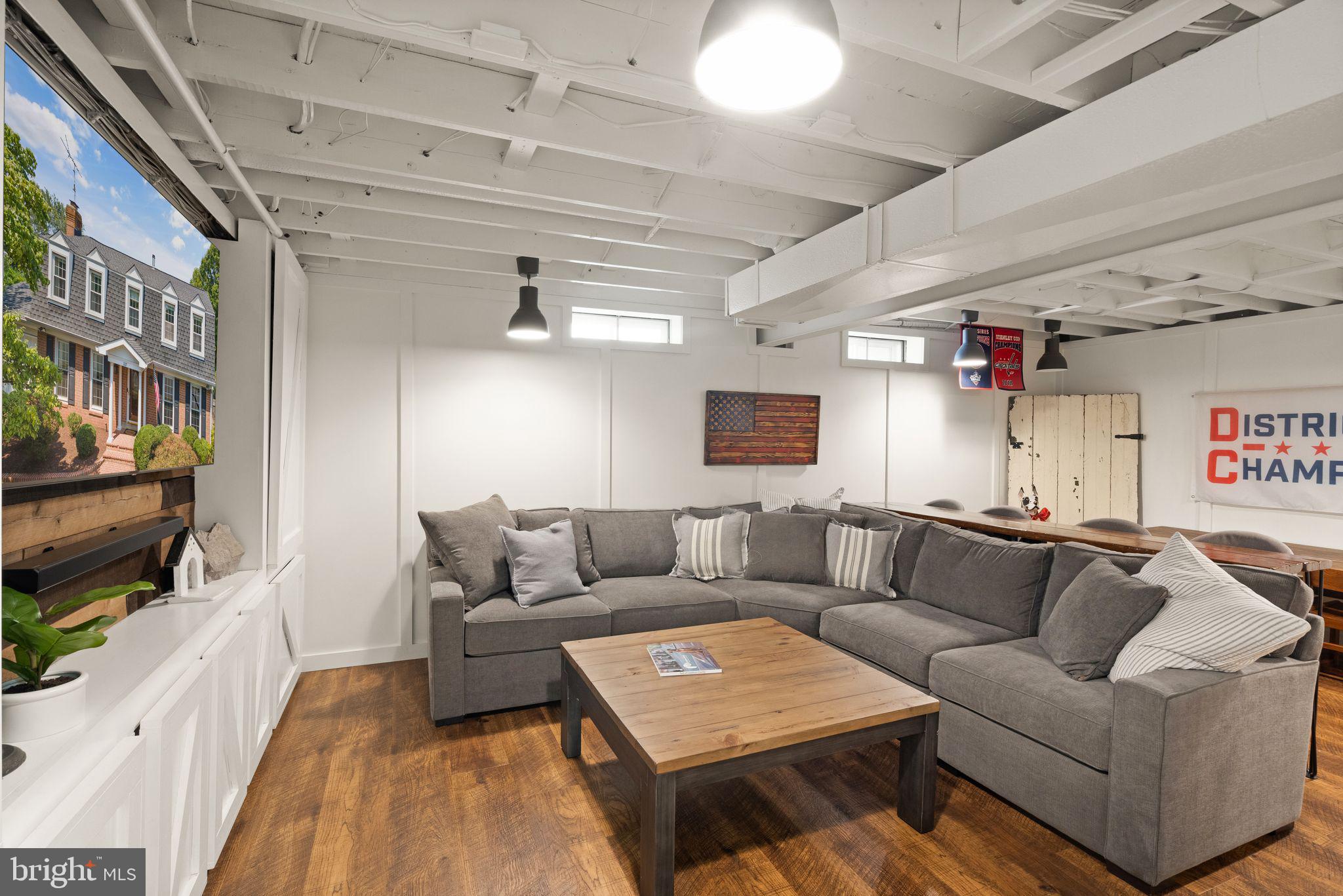 1107 Bradfield Dr SW