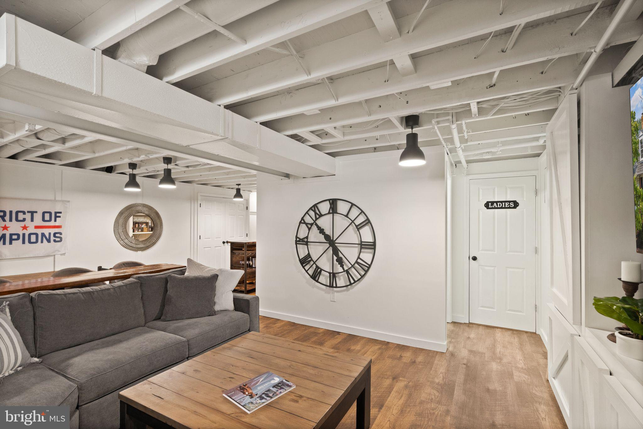 1107 Bradfield Dr SW