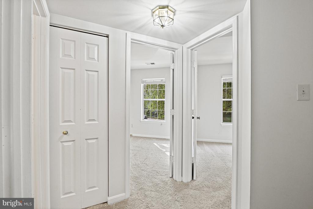 46816 Lawnes Creek Ter