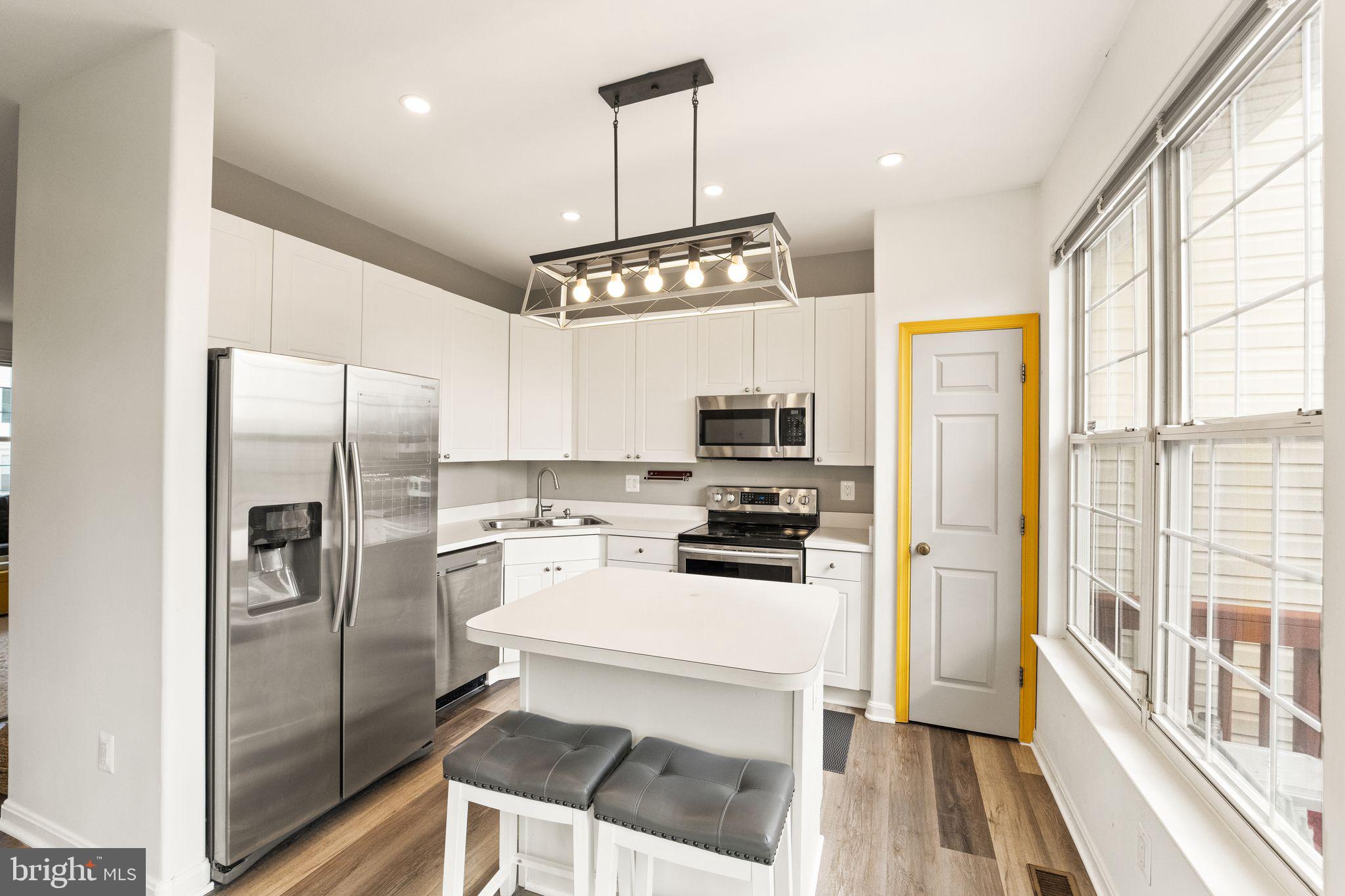 21071 MOSSY GLEN TER