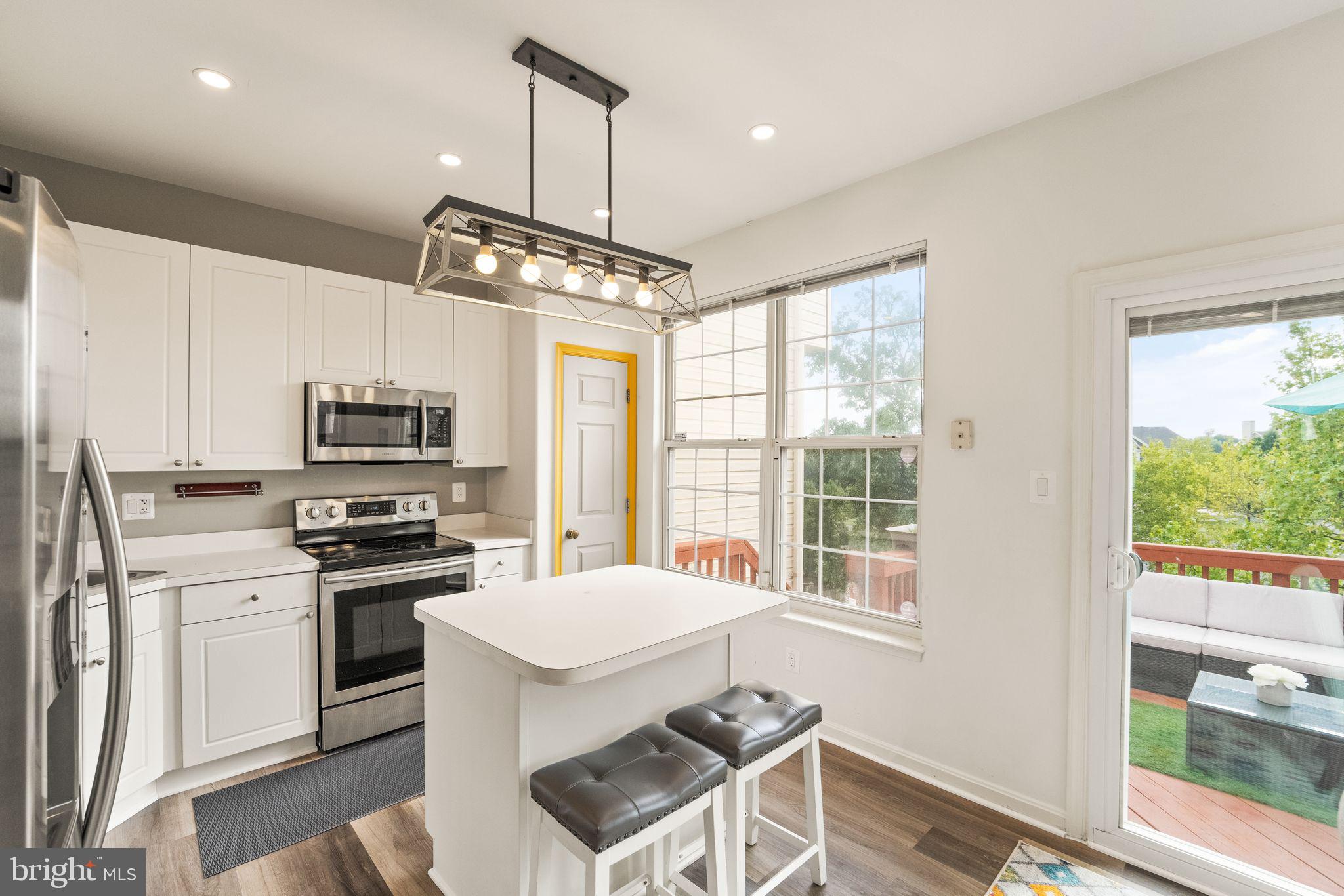 21071 MOSSY GLEN TER