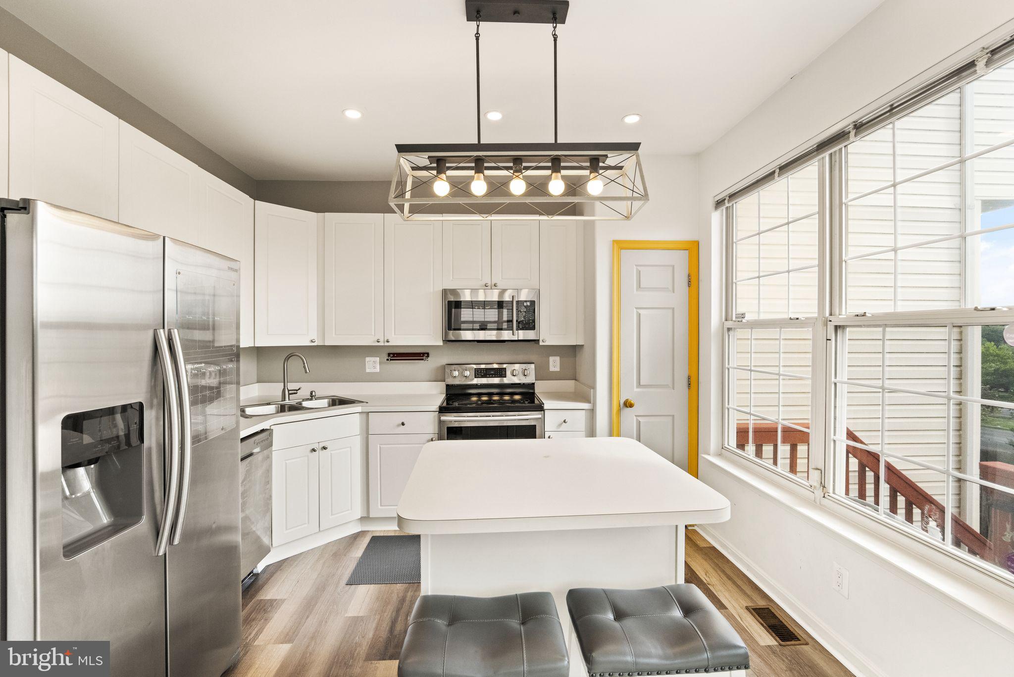 21071 MOSSY GLEN TER