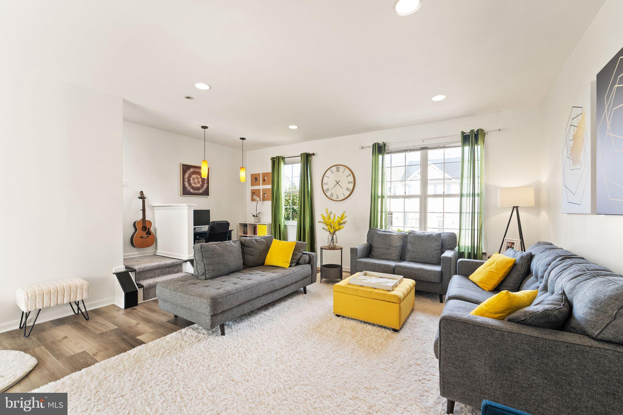 21071 MOSSY GLEN TER
