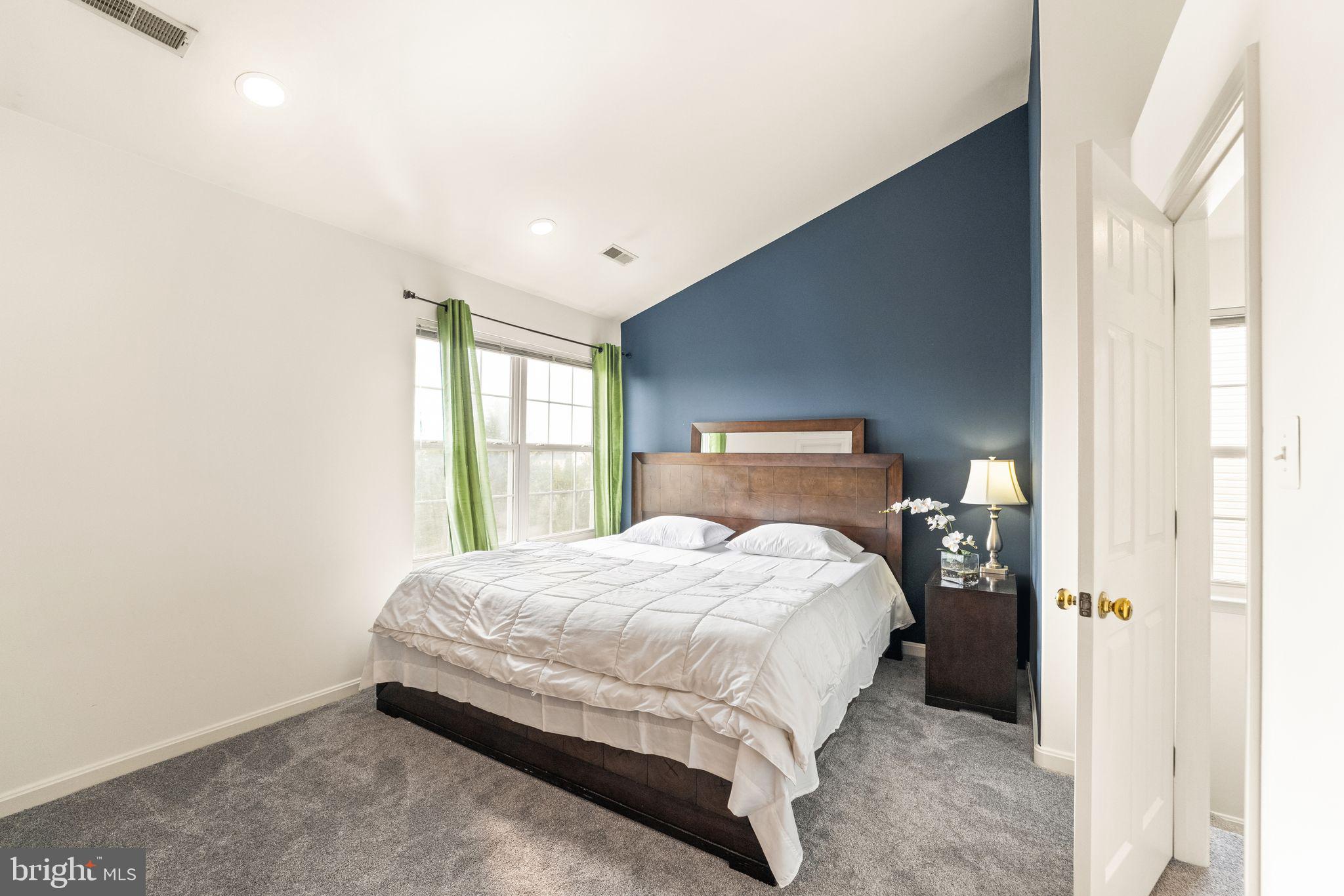 21071 MOSSY GLEN TER