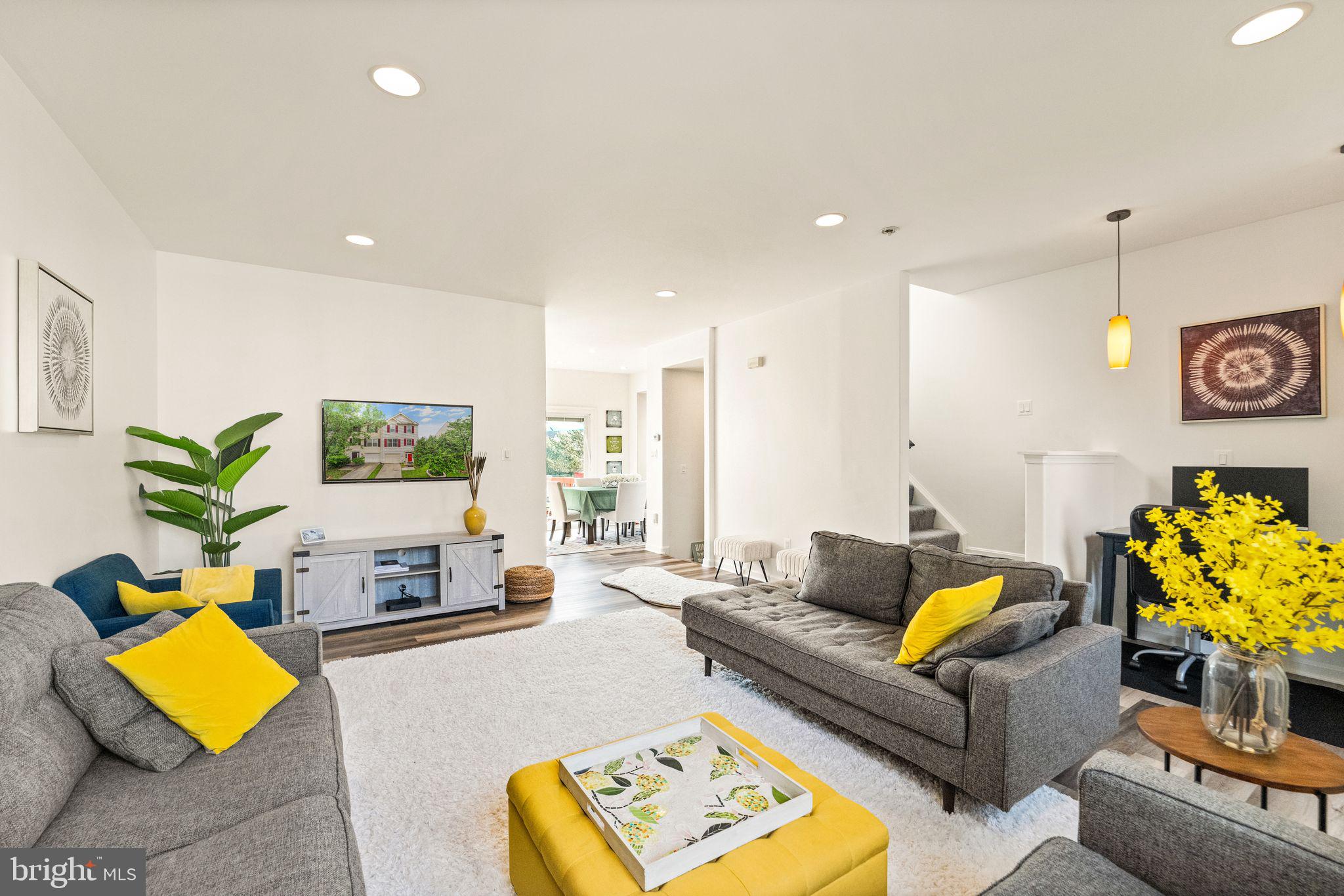 21071 MOSSY GLEN TER