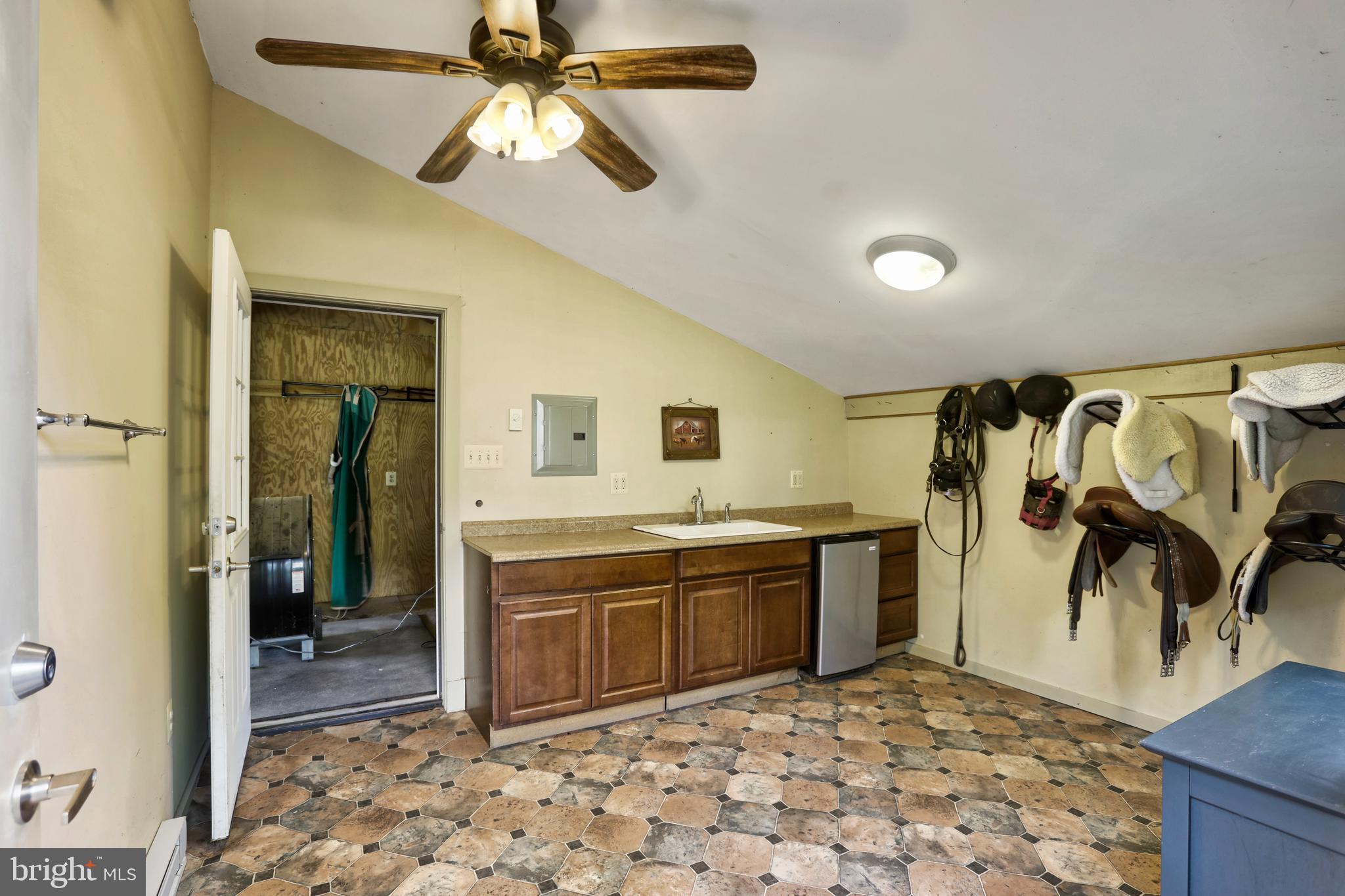 40349 Braddock Rd