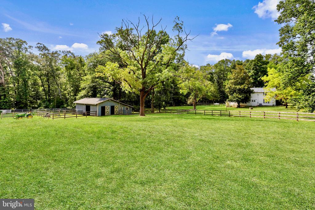 40349 Braddock Rd