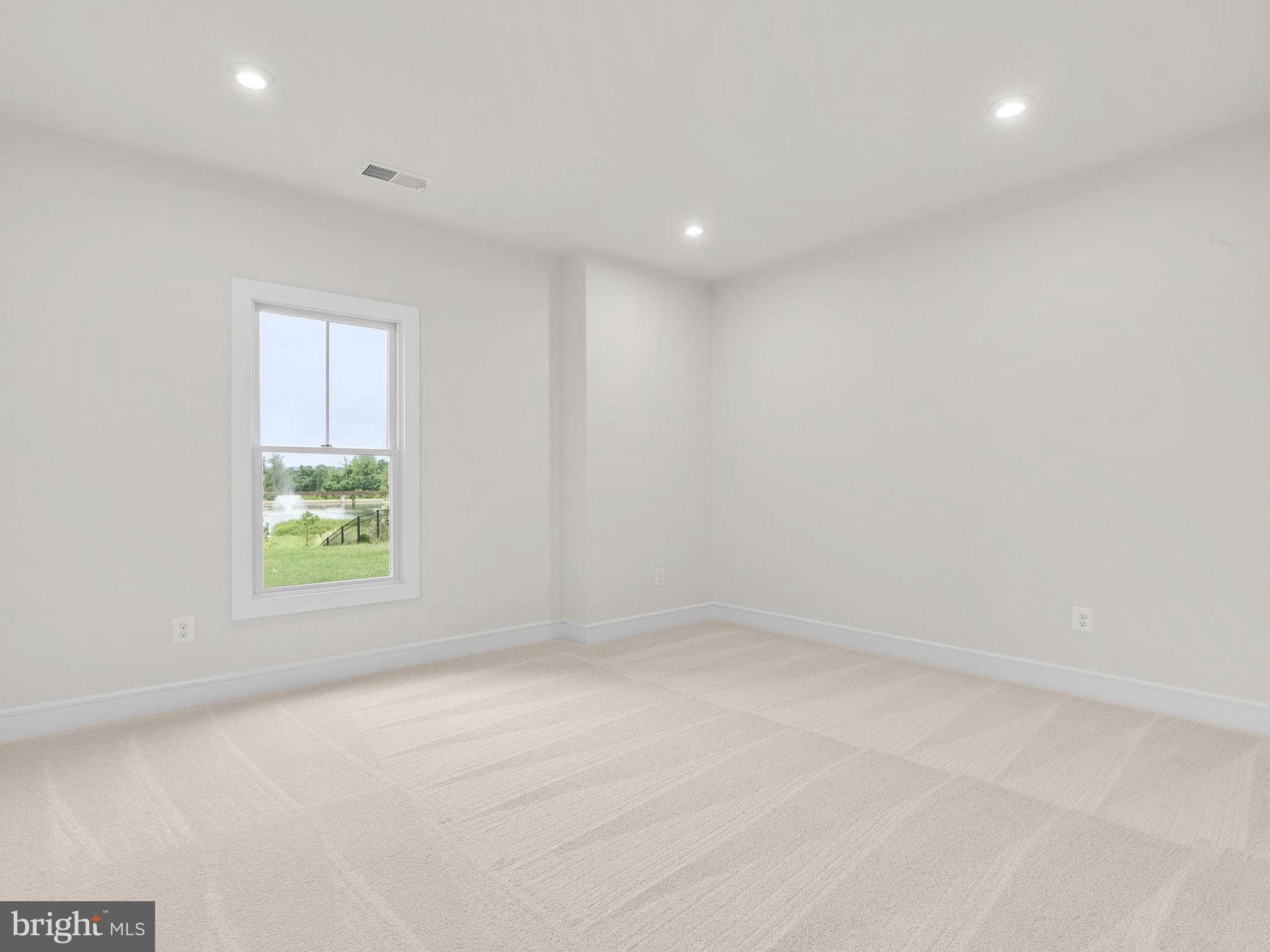 1004 Kalaris Pl SE
