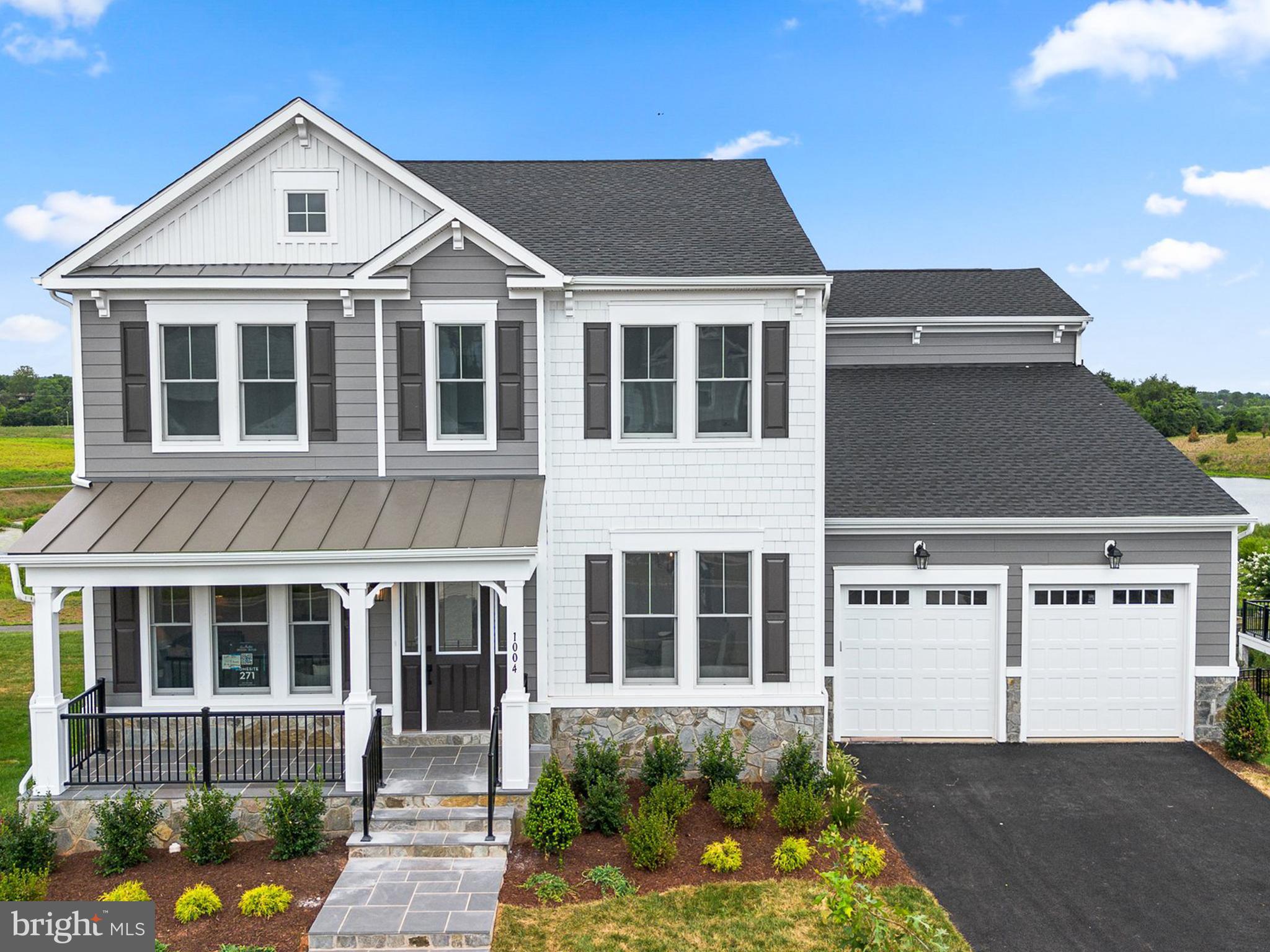 1004 Kalaris Pl SE
