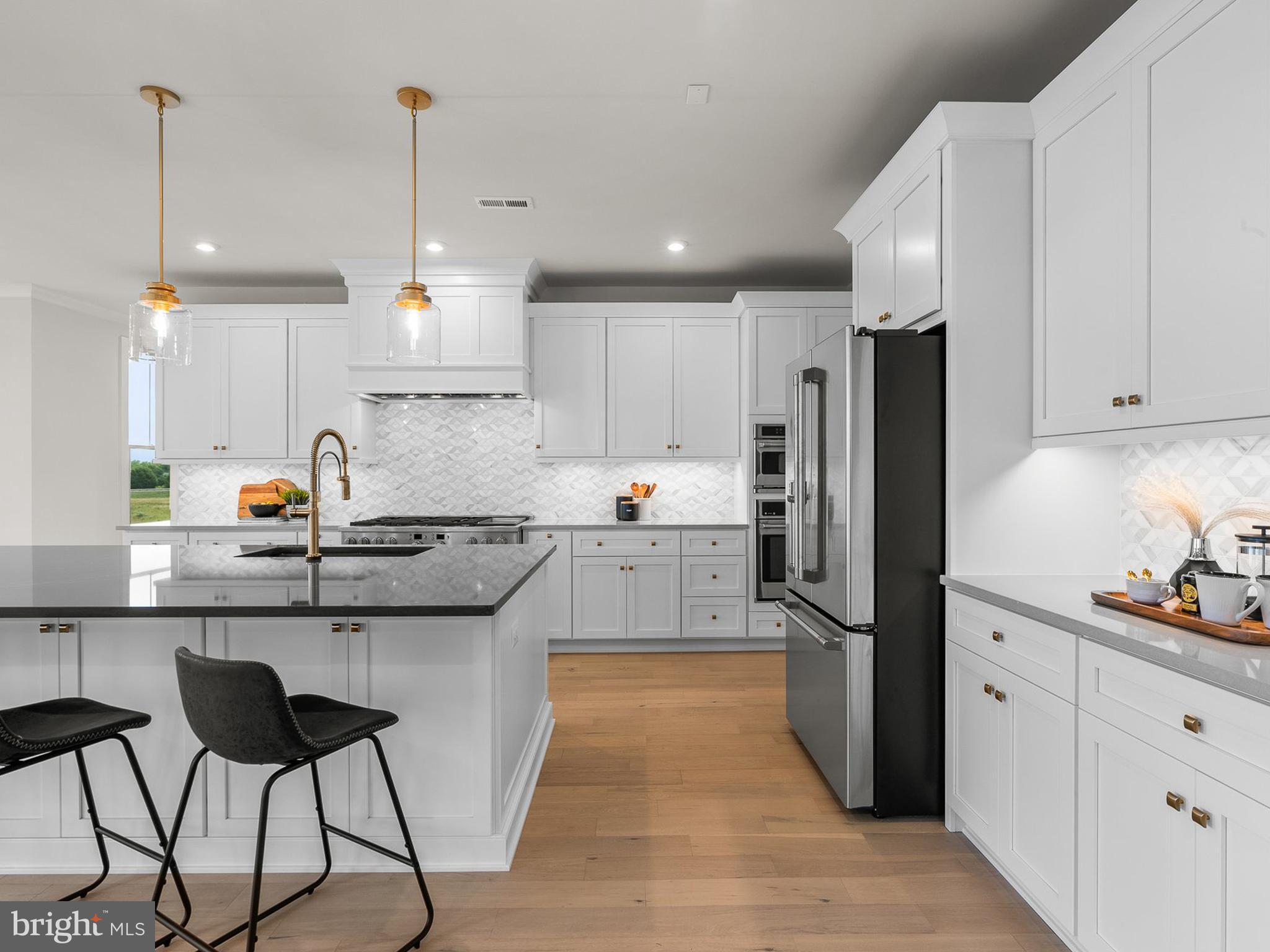 1004 Kalaris Pl SE