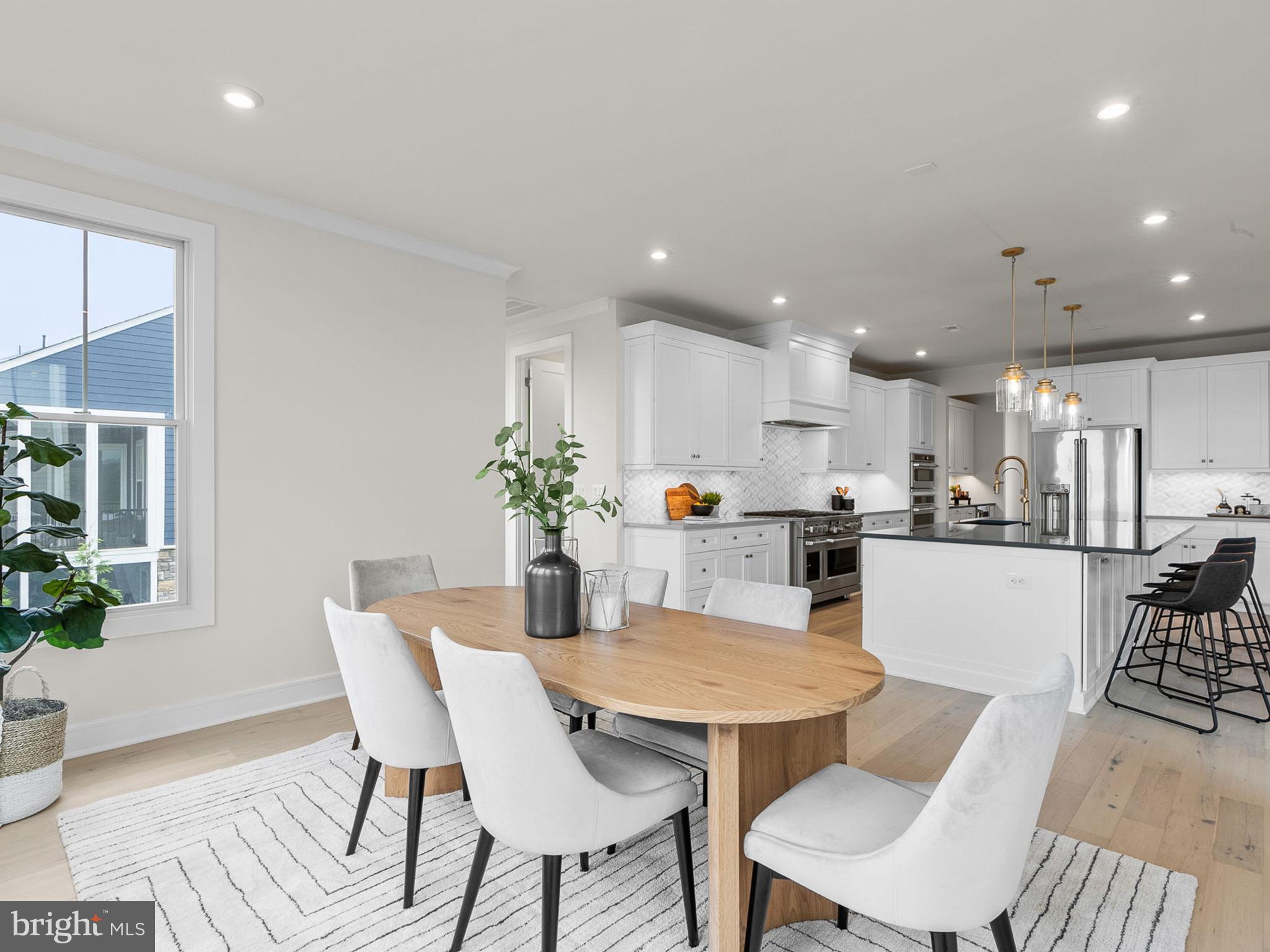 1004 Kalaris Pl SE