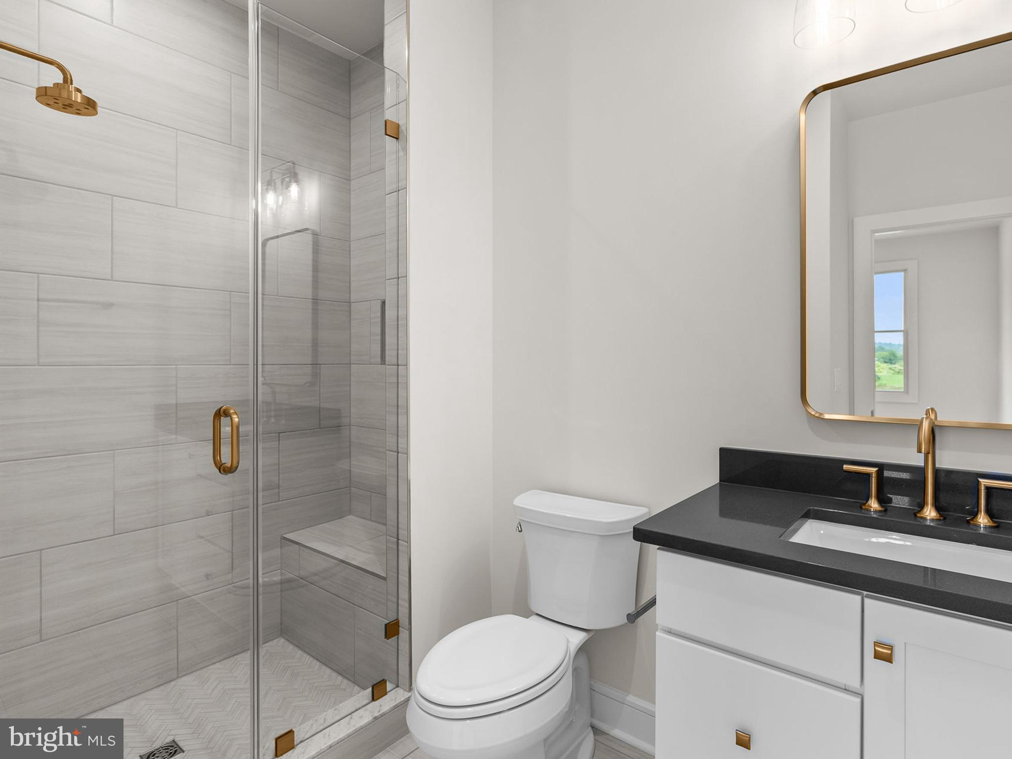 1004 Kalaris Pl SE
