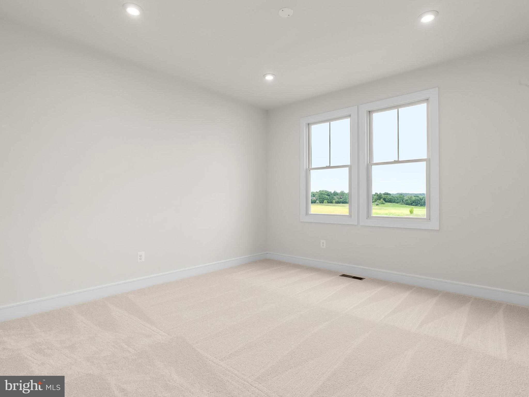 1004 Kalaris Pl SE