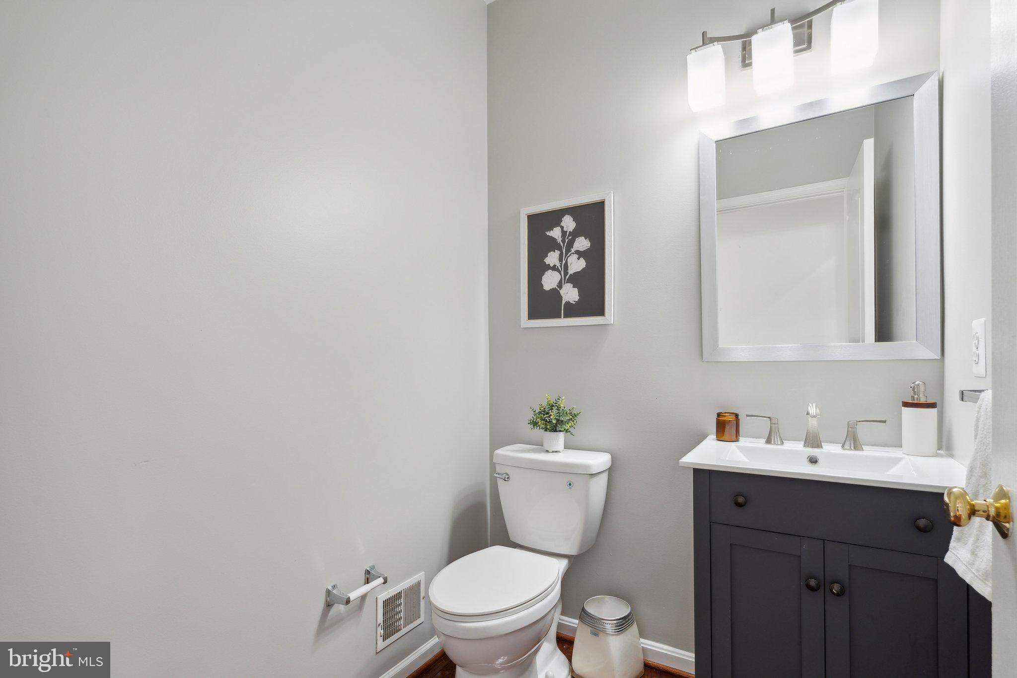 43464 Lucketts Bridge Cir