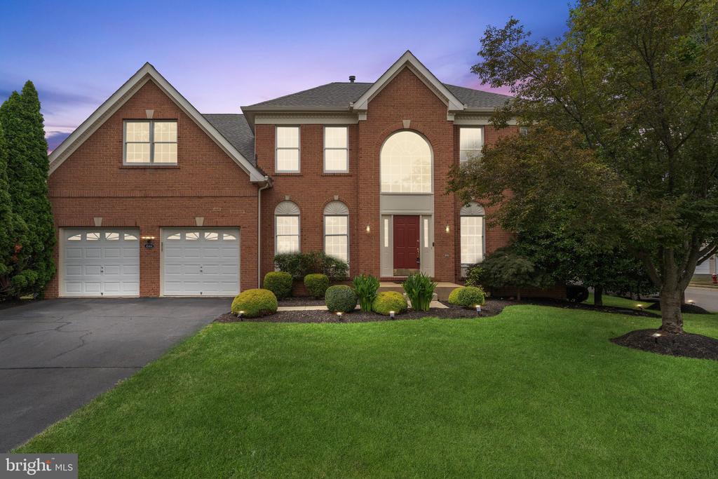 43464 Lucketts Bridge Cir