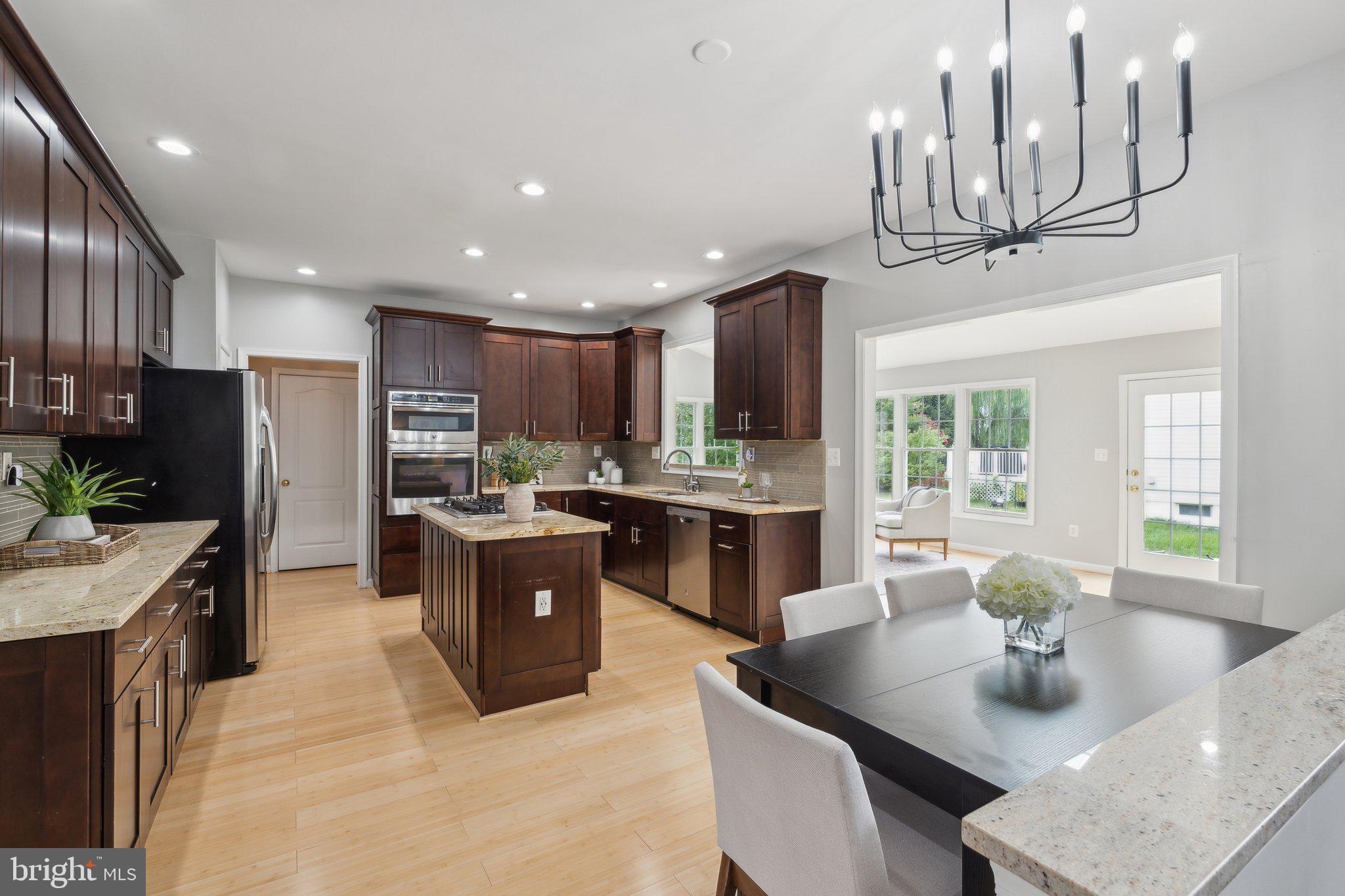 43464 Lucketts Bridge Cir