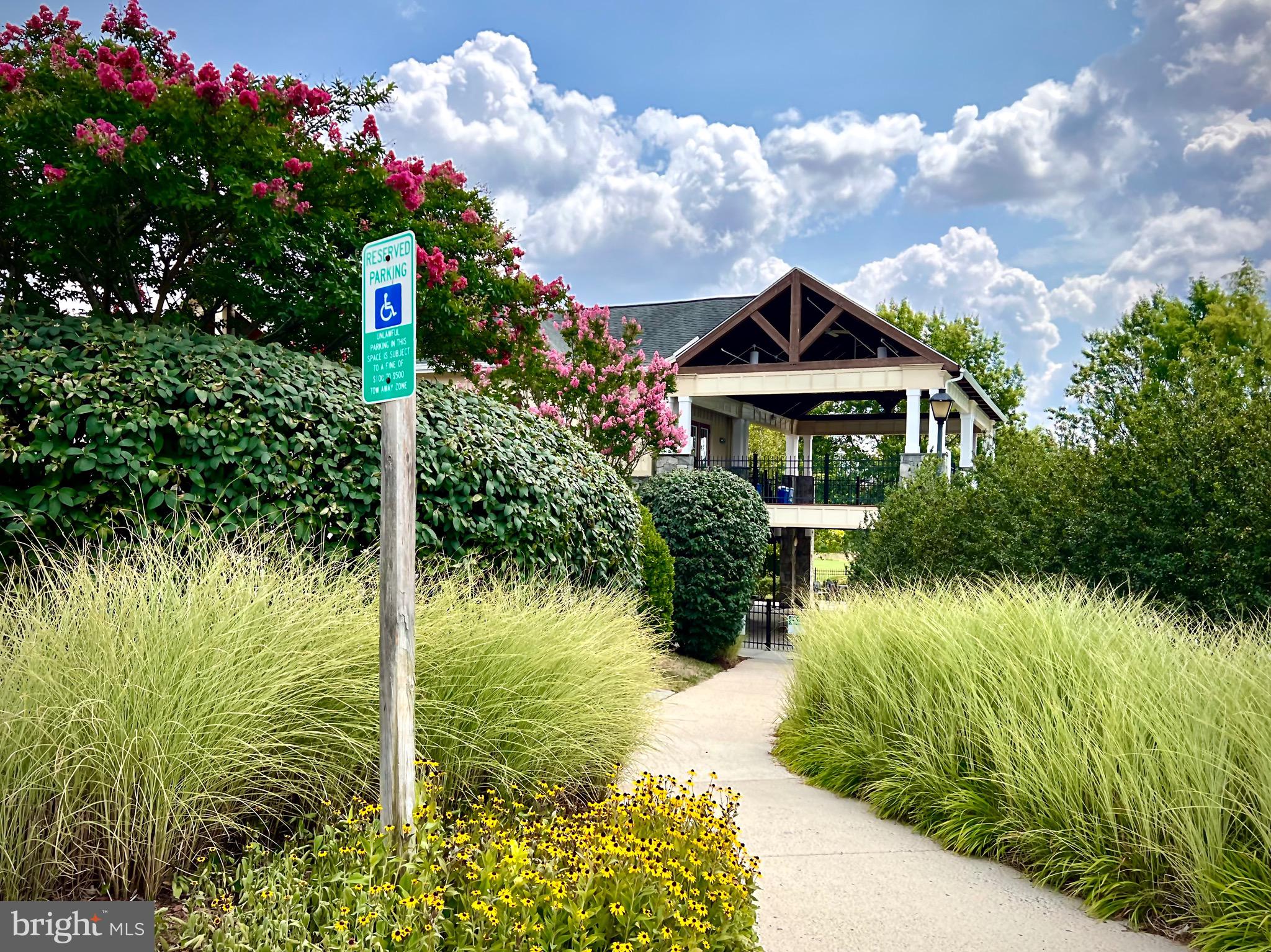 43464 Lucketts Bridge Cir