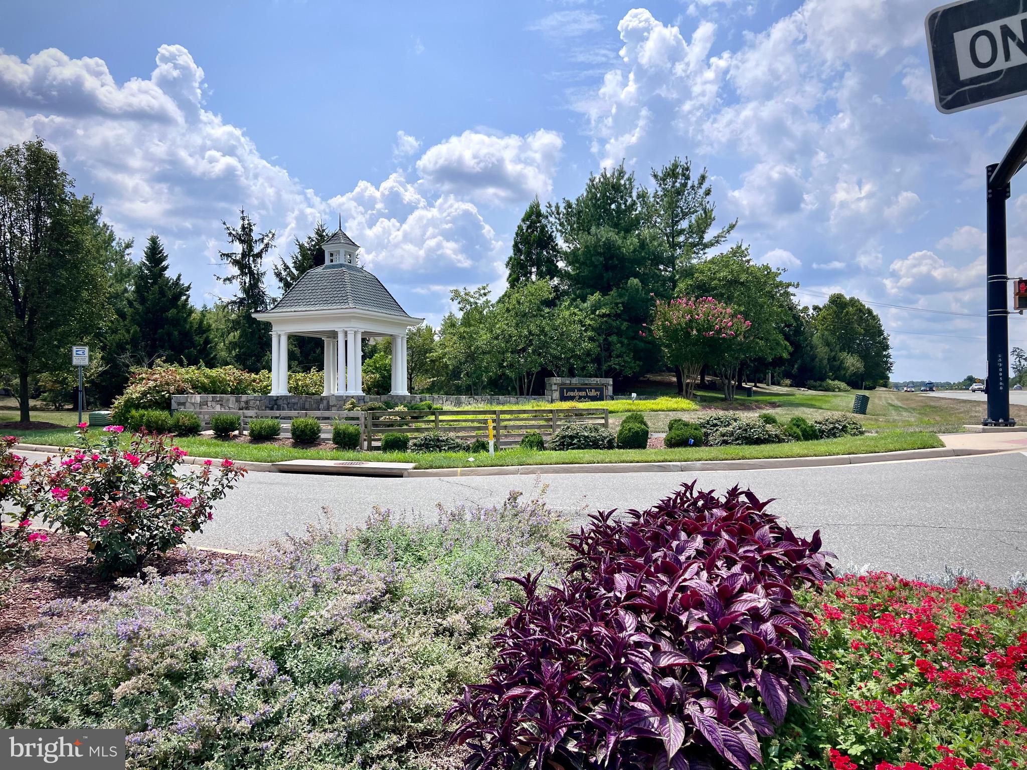 43464 Lucketts Bridge Cir