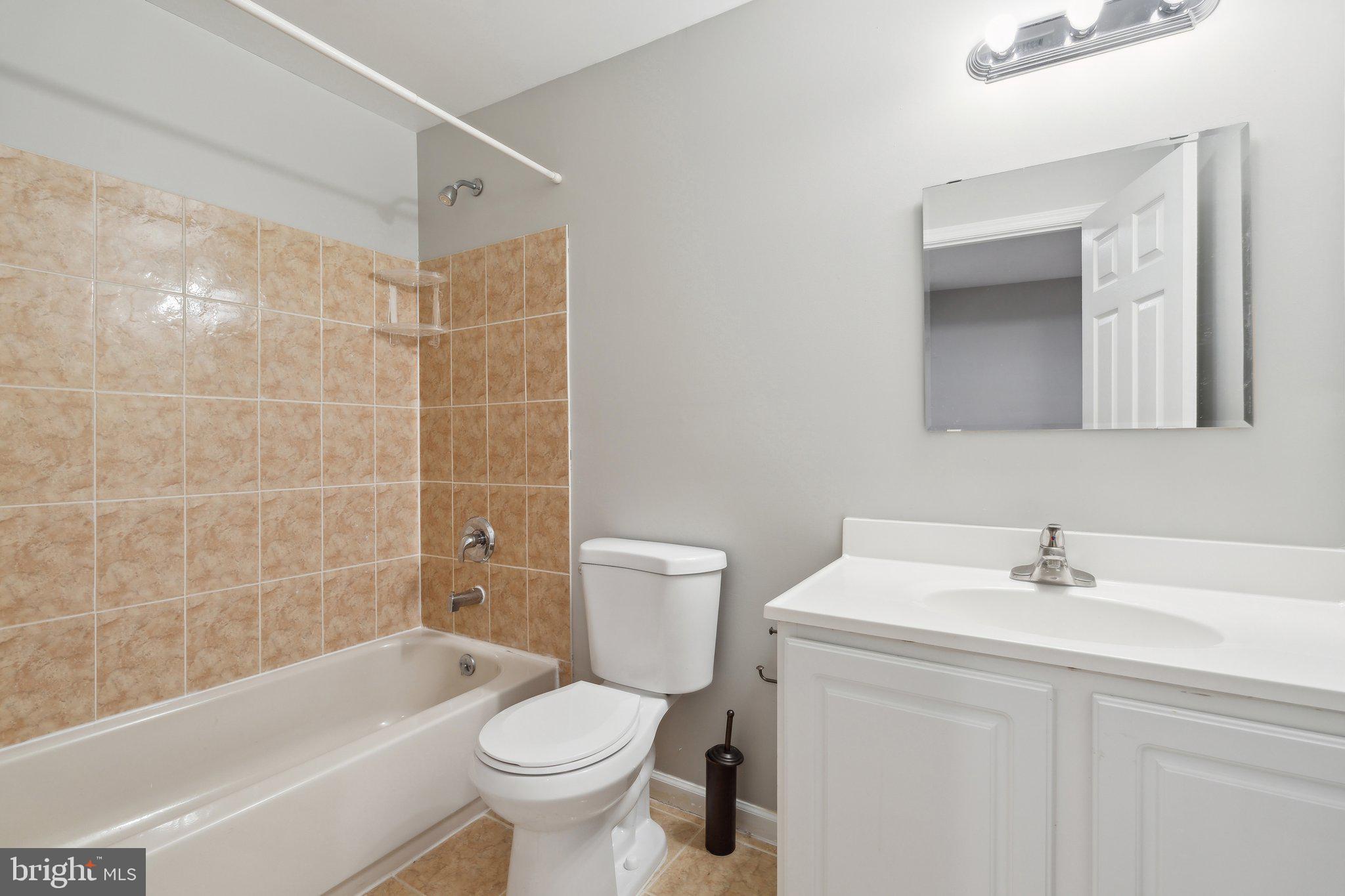 43464 Lucketts Bridge Cir