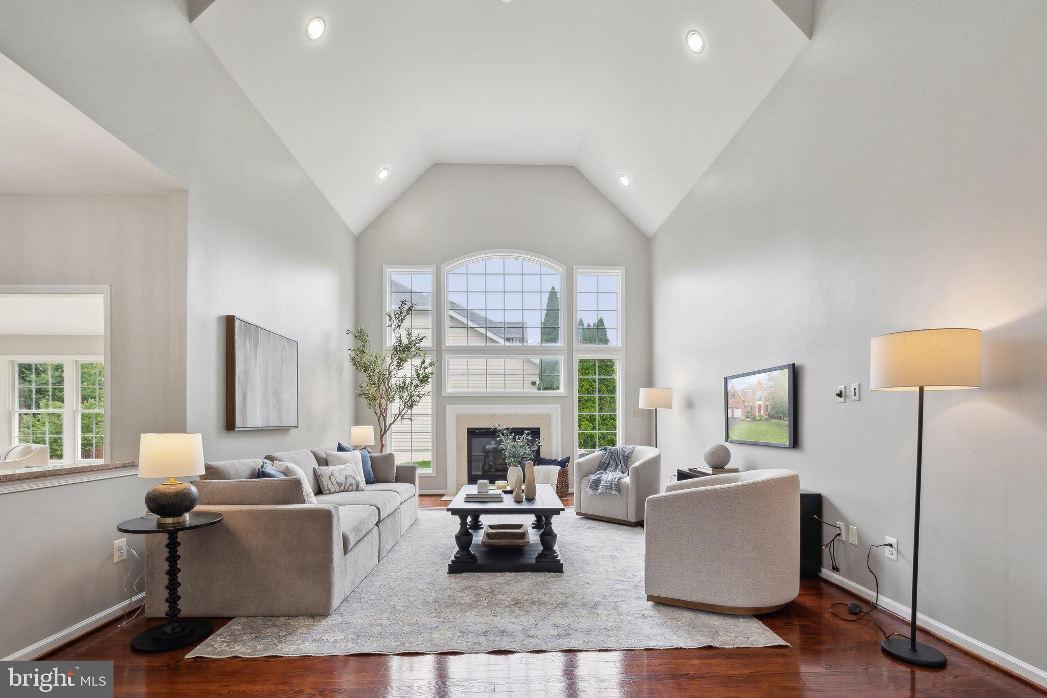 43464 Lucketts Bridge Cir