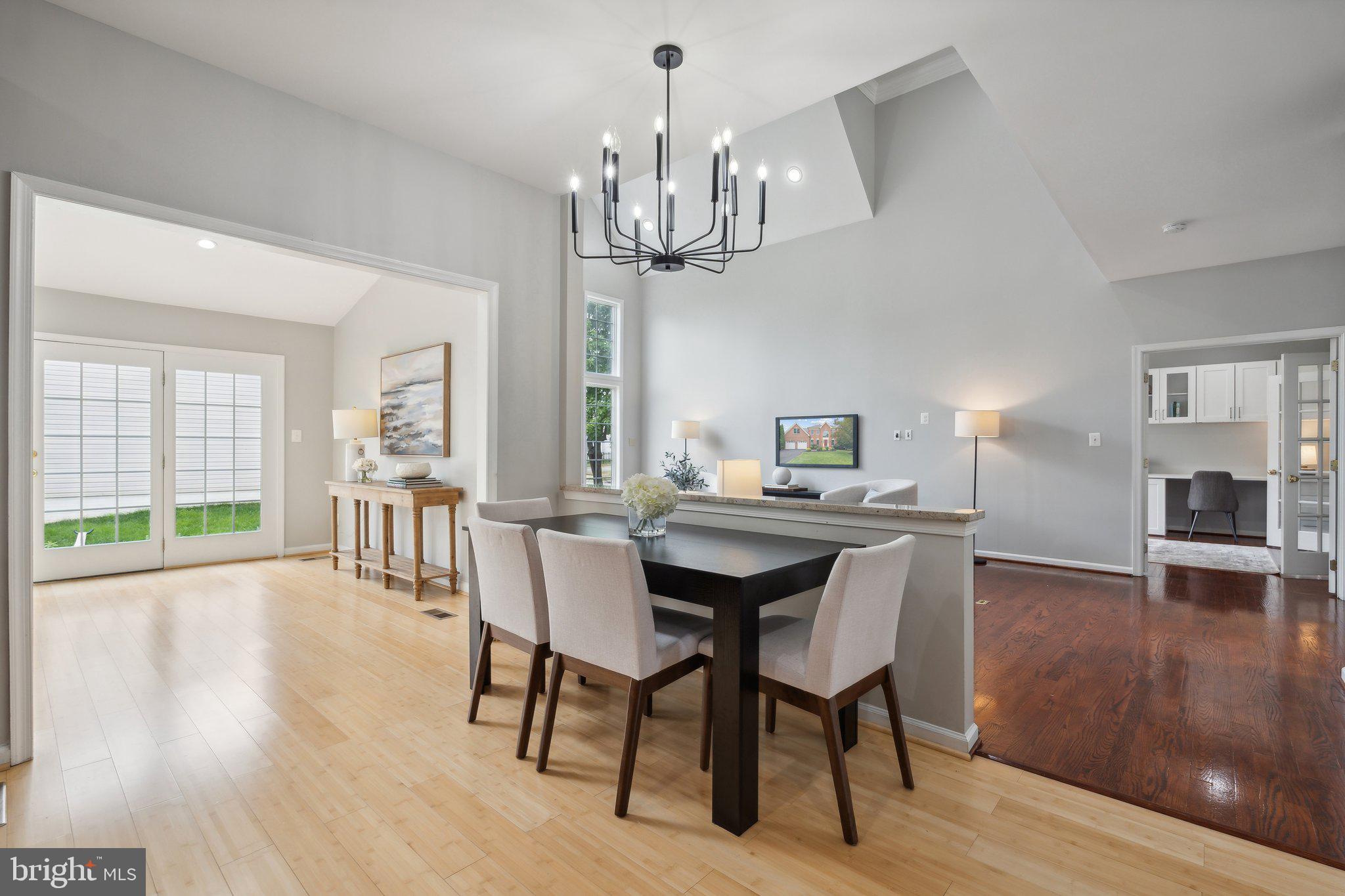 43464 Lucketts Bridge Cir