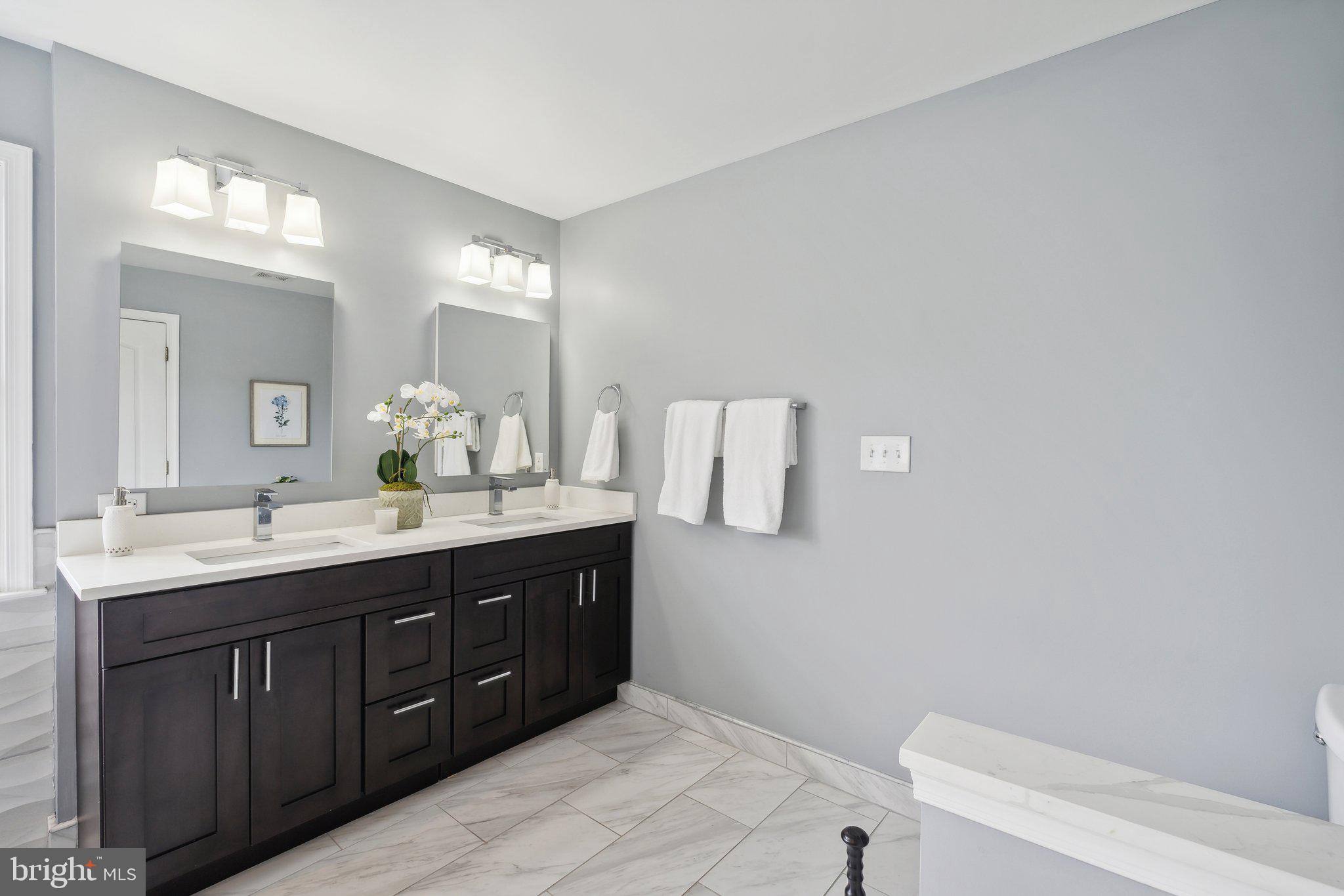 43464 Lucketts Bridge Cir