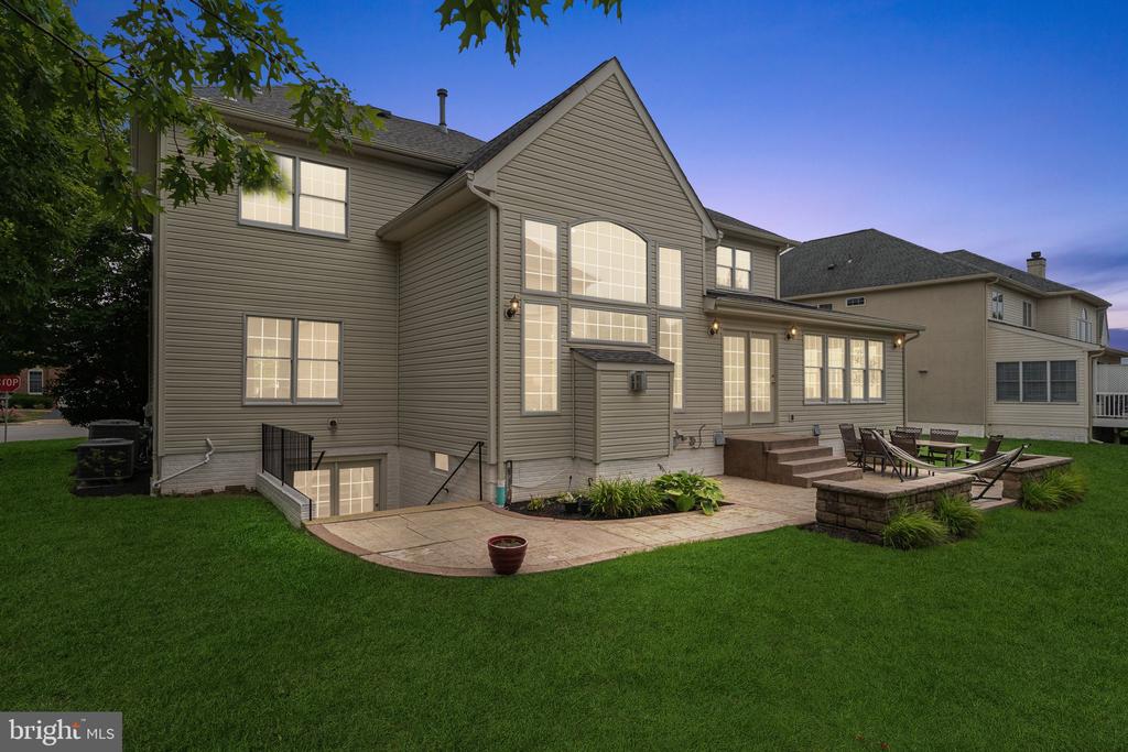 43464 Lucketts Bridge Cir