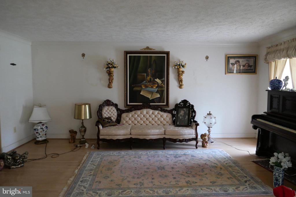 79 Rutherford Cir