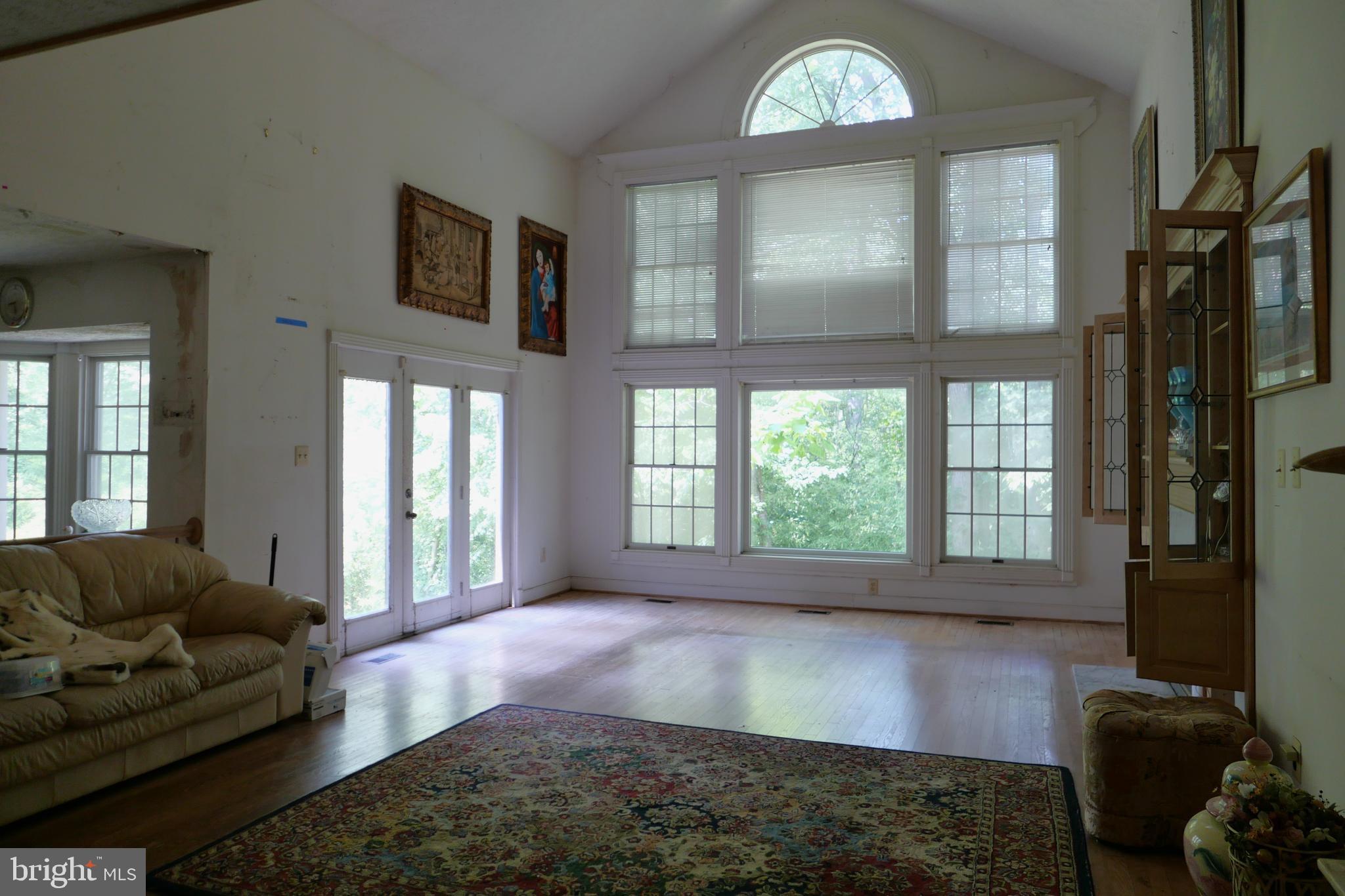 79 Rutherford Cir