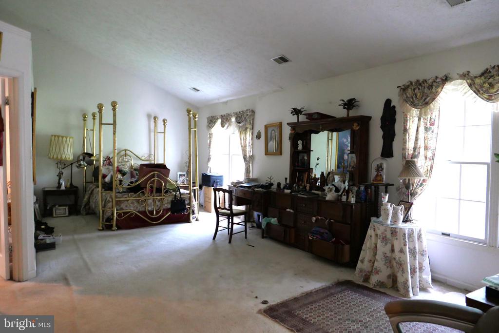 79 Rutherford Cir