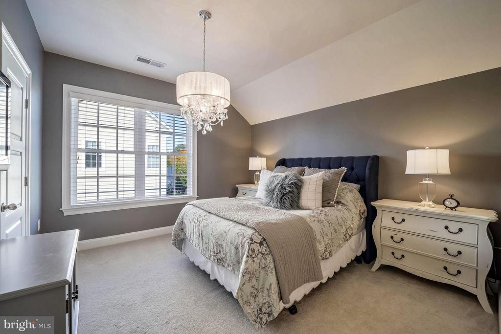 41661 Appleyard Pl