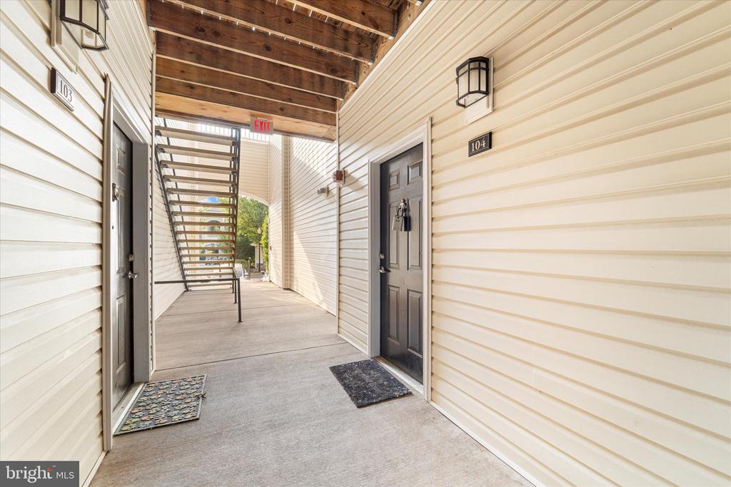 514 Sunset View Ter SE #104