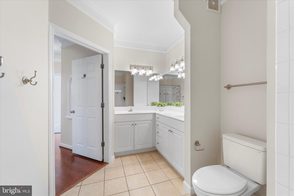 514 Sunset View Ter SE #104