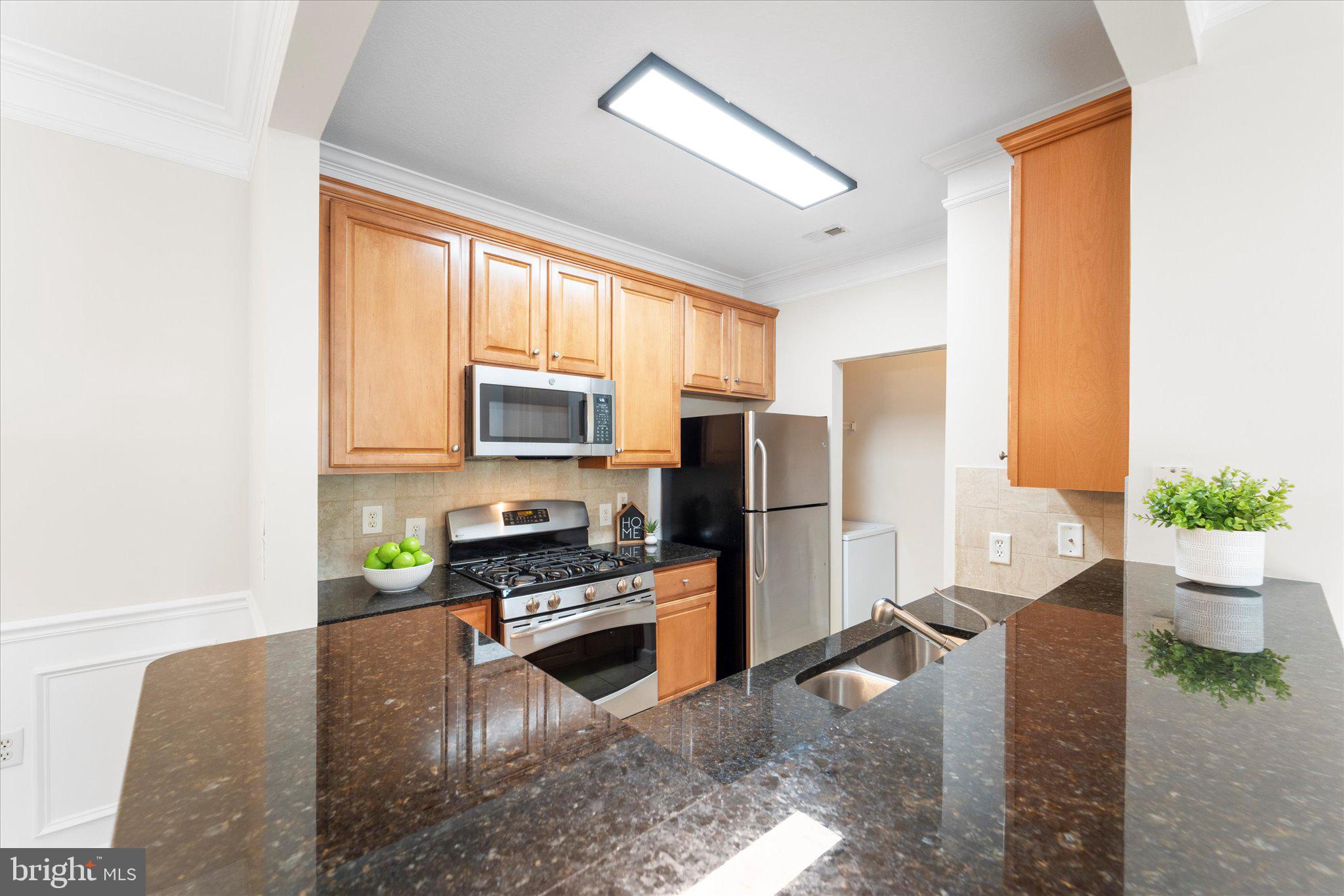 514 Sunset View Ter SE #104