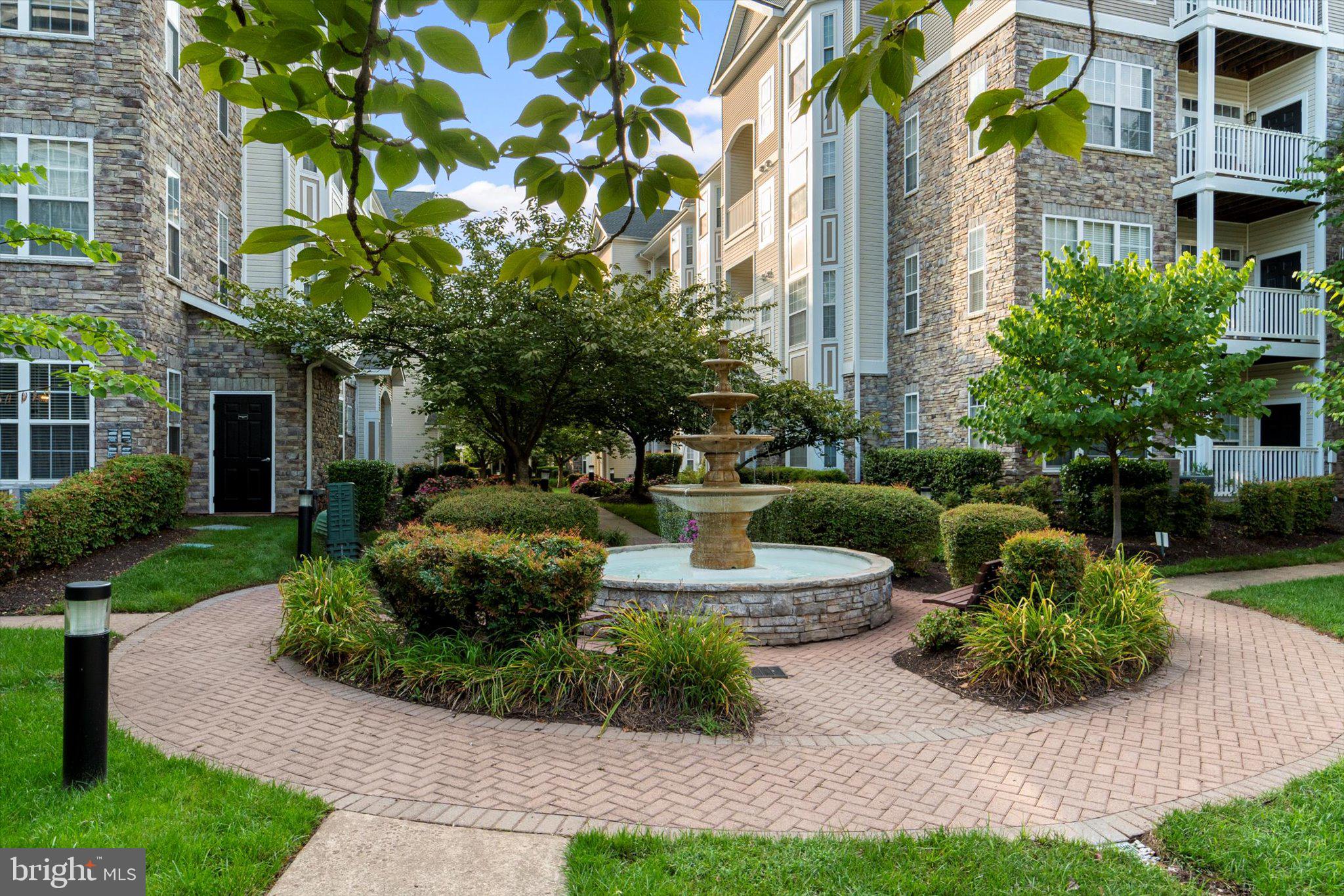 514 Sunset View Ter SE #104