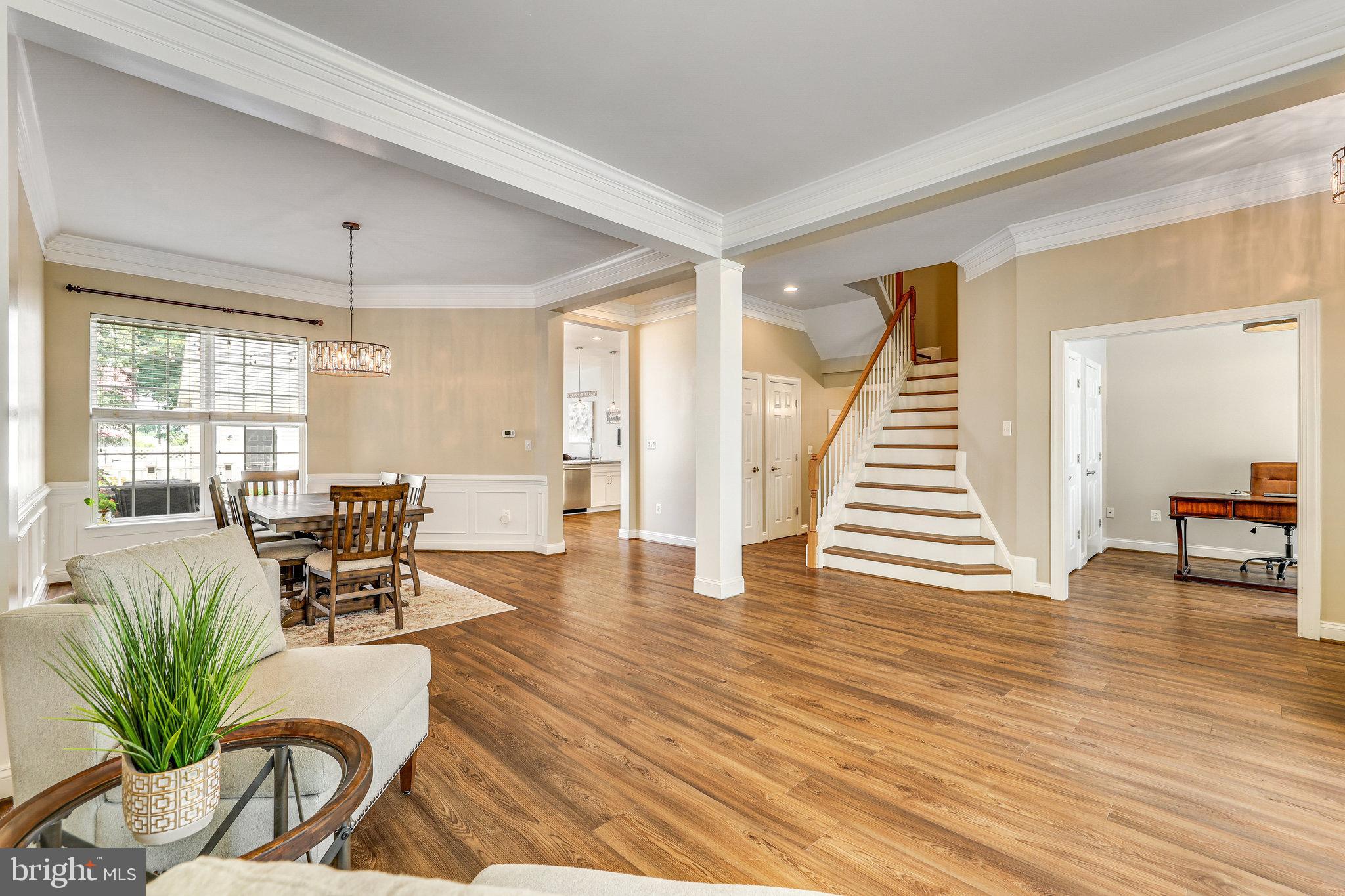 527 Gentlewood Sq