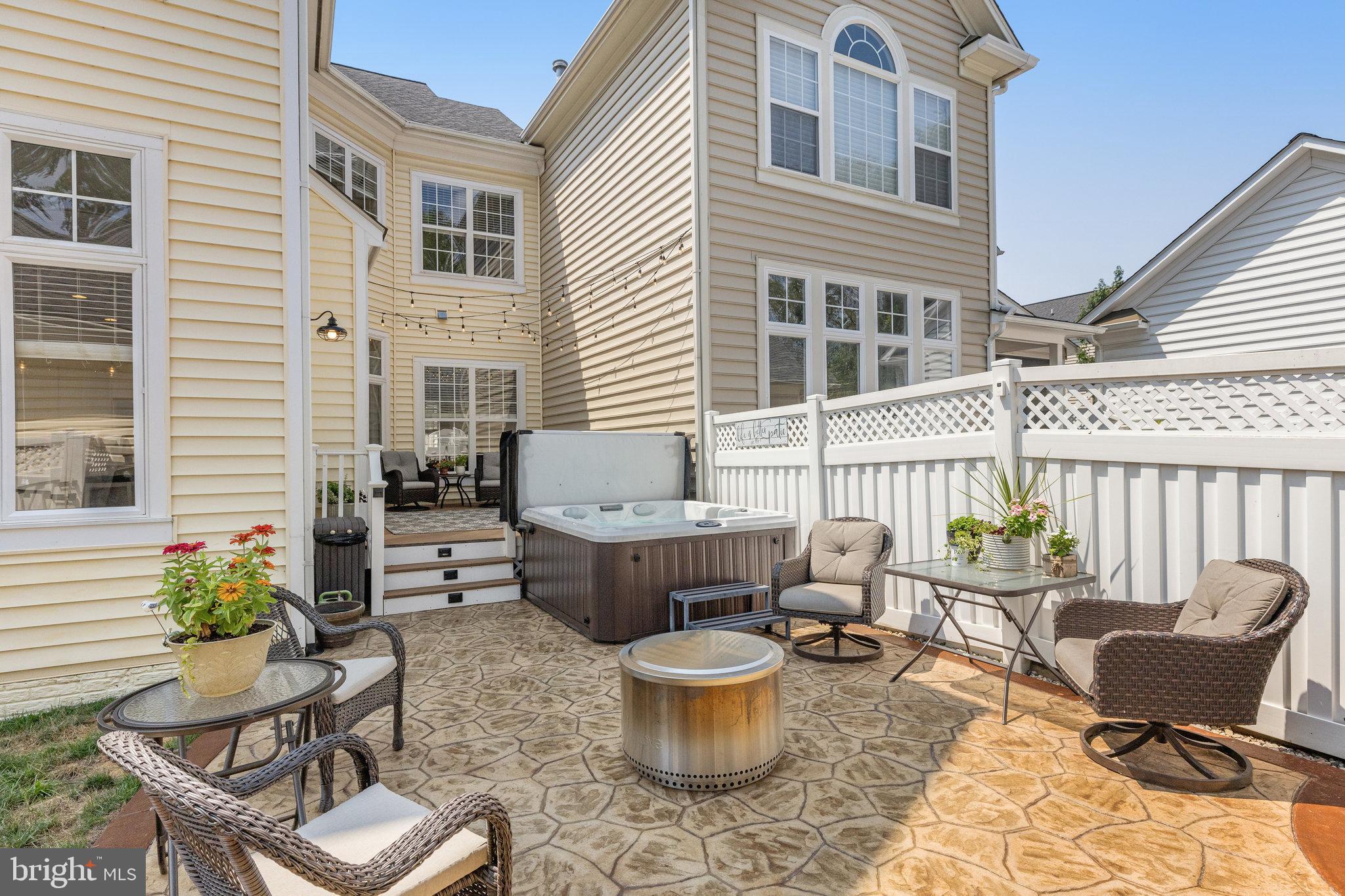 527 Gentlewood Sq