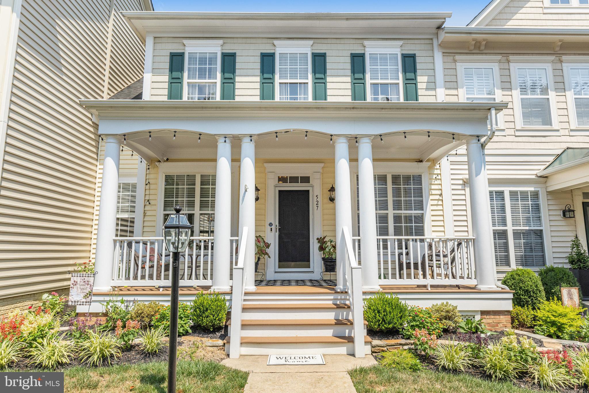 527 Gentlewood Sq