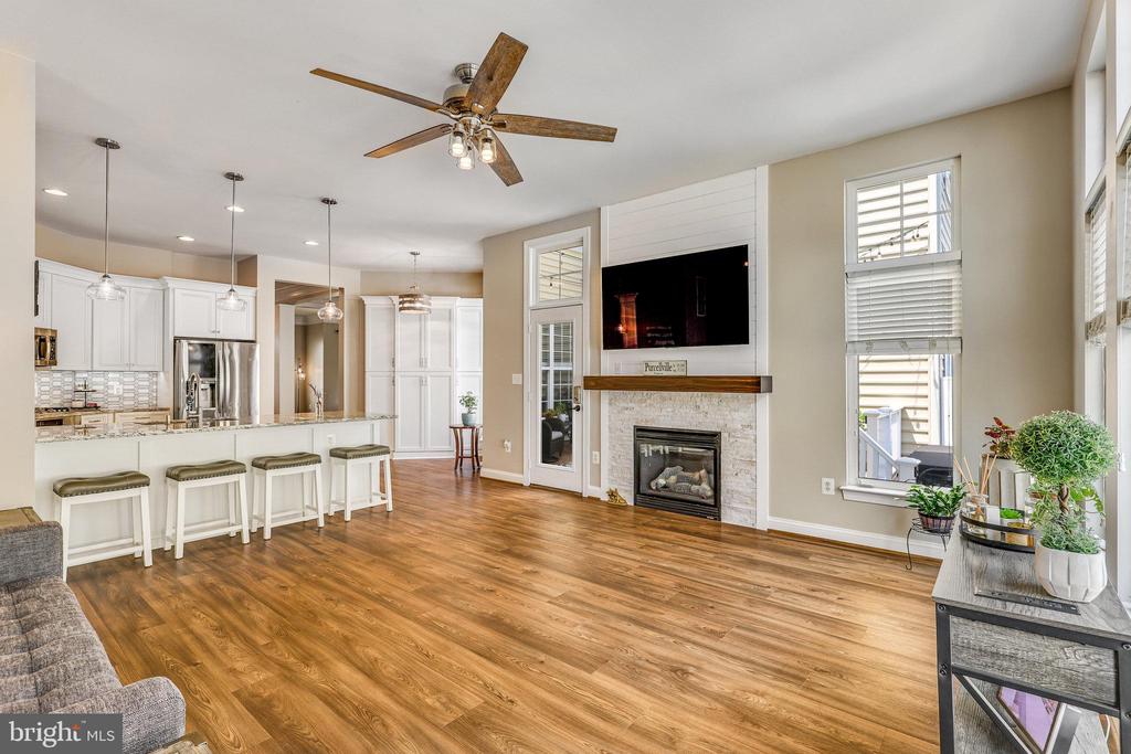 527 Gentlewood Sq