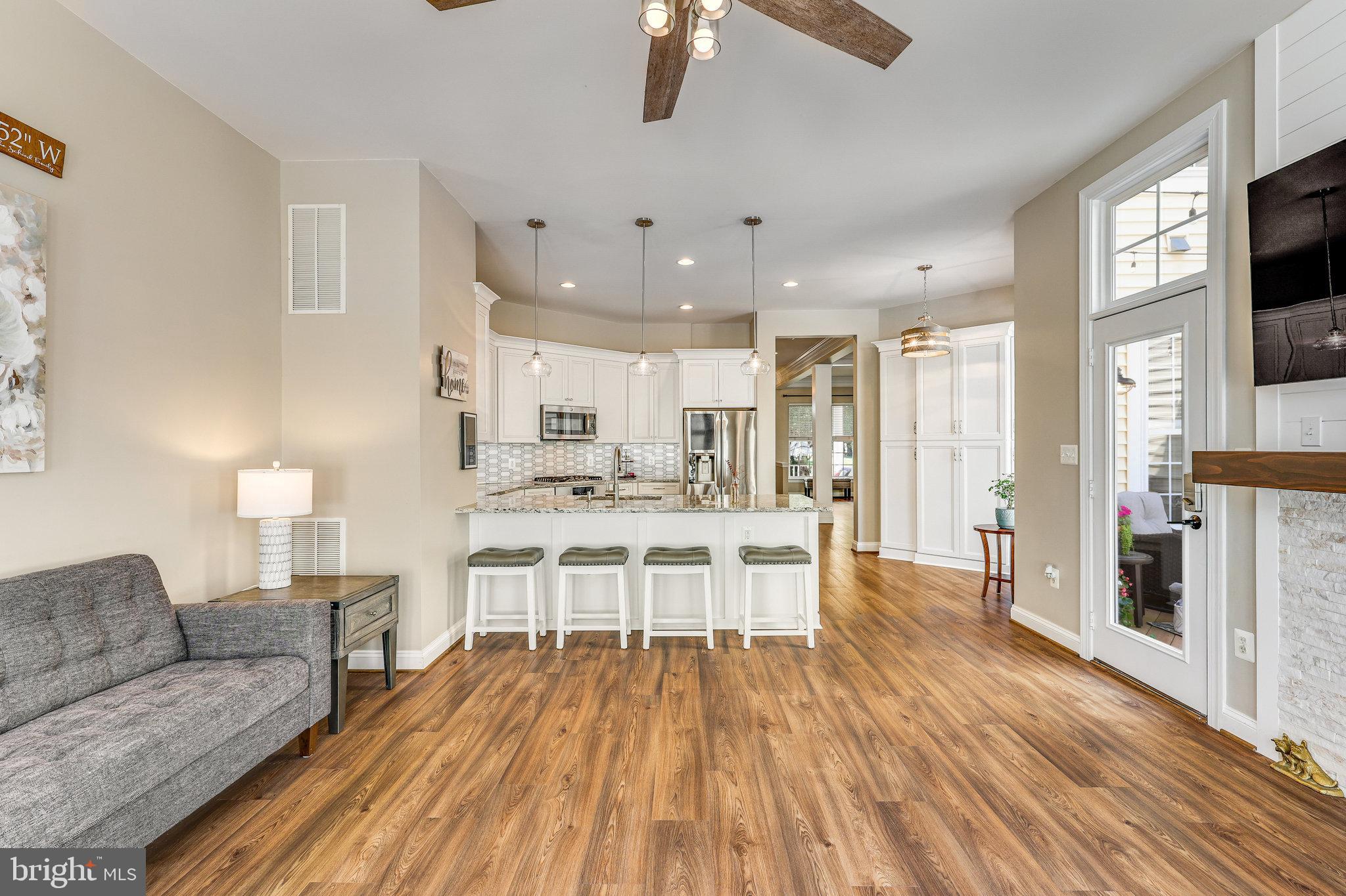 527 Gentlewood Sq