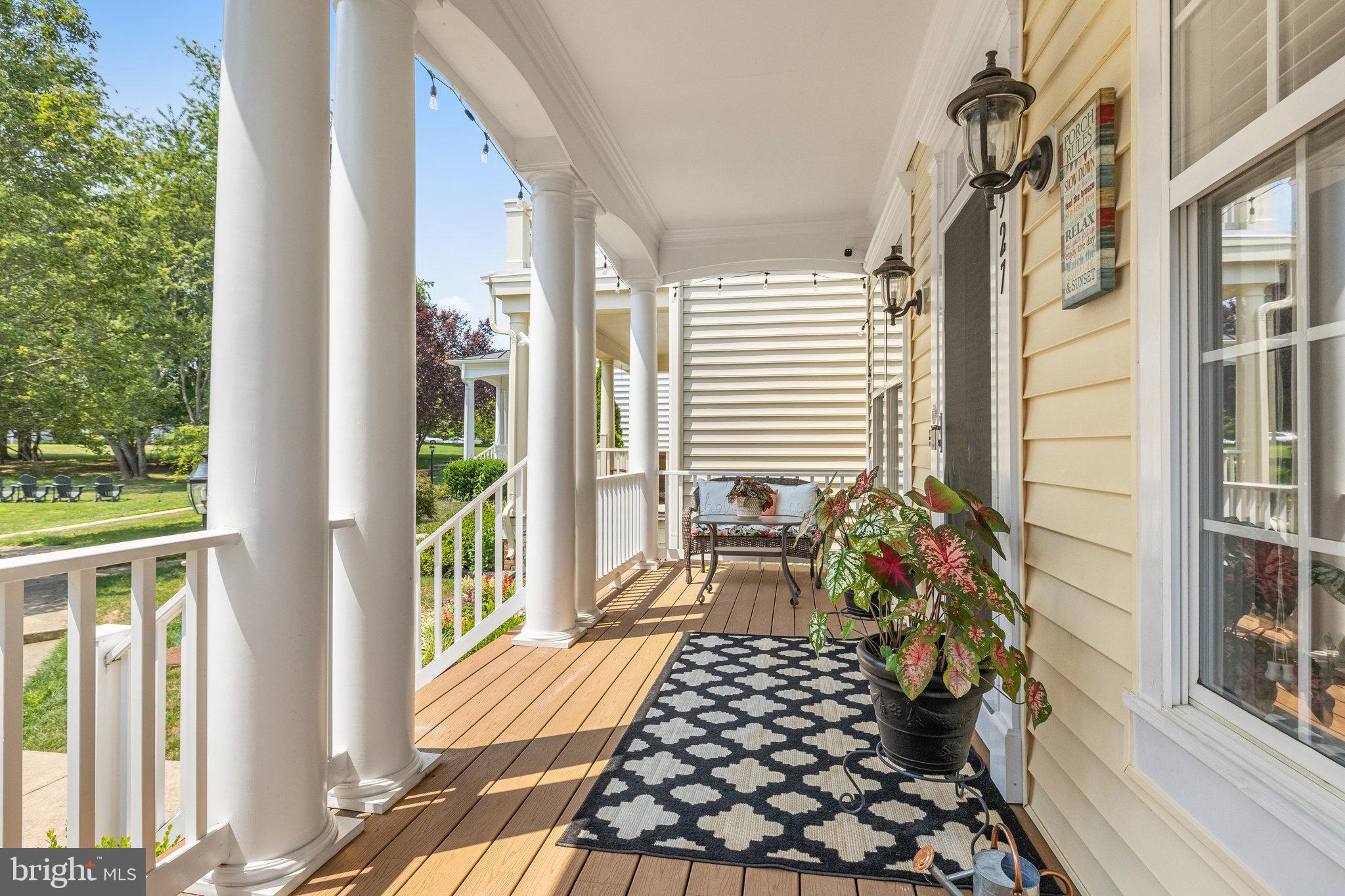 527 Gentlewood Sq
