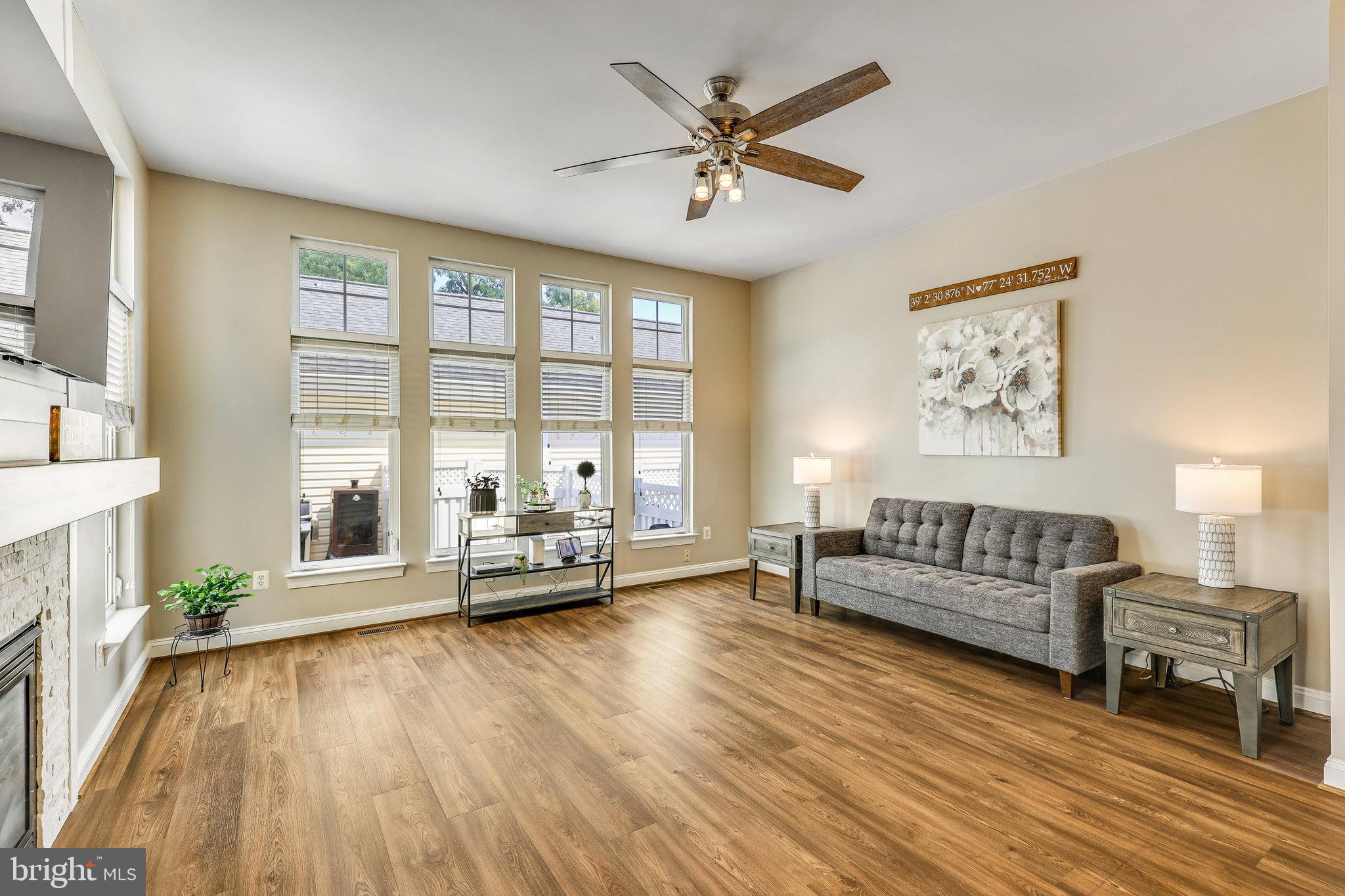 527 Gentlewood Sq