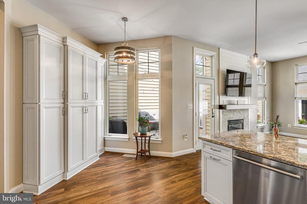 527 Gentlewood Sq