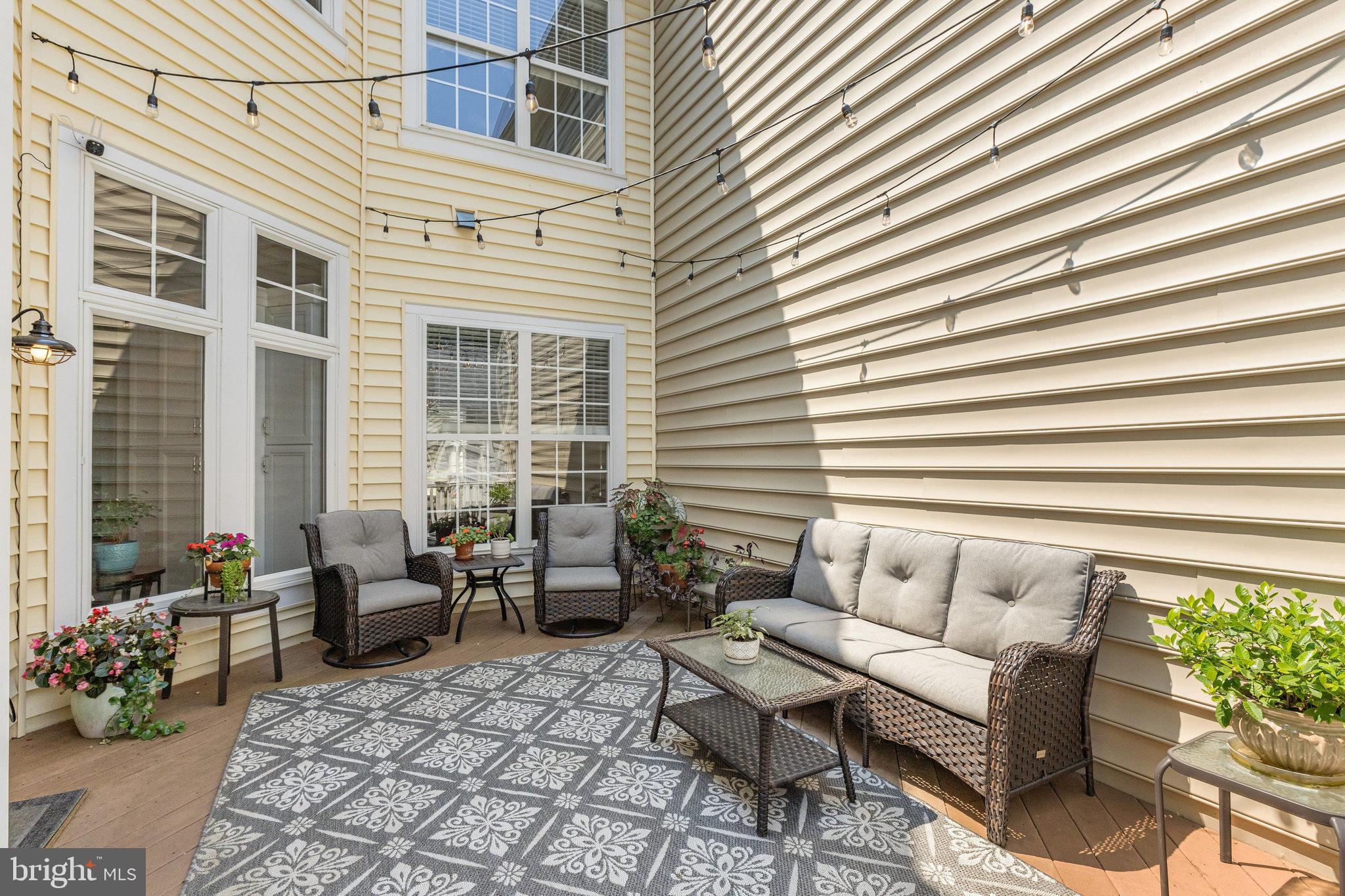 527 Gentlewood Sq