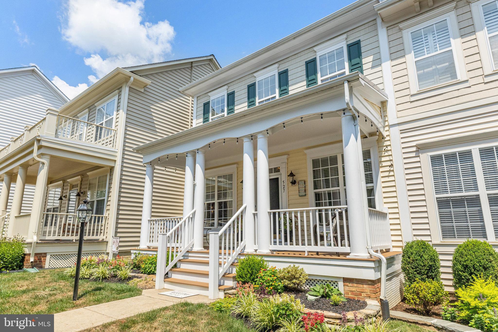 527 Gentlewood Sq