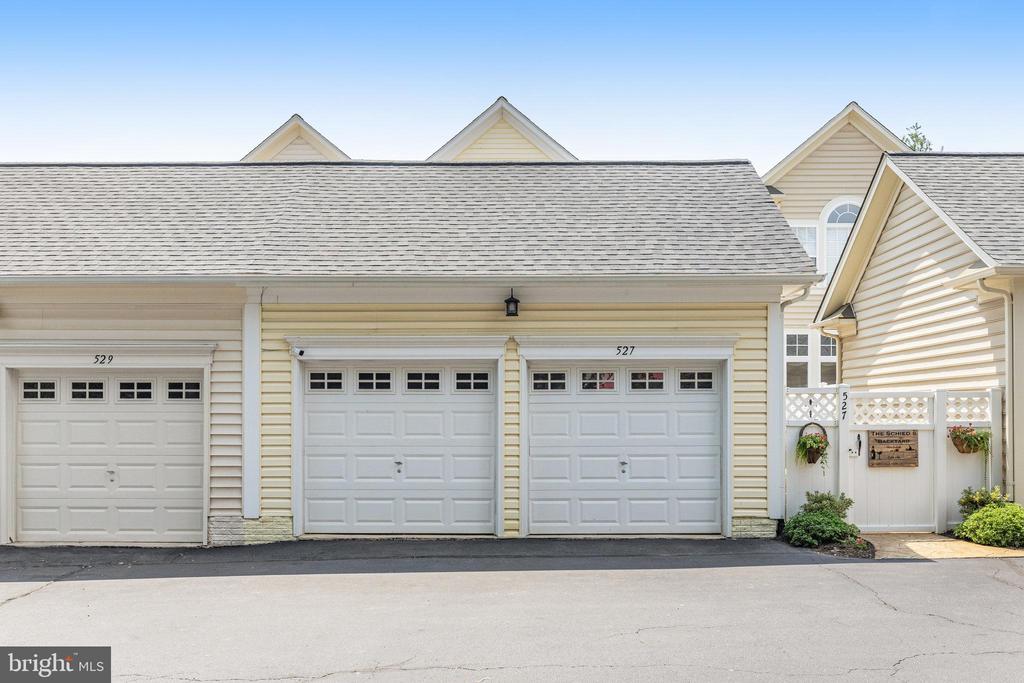 527 Gentlewood Sq