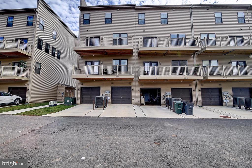 20551 MILBRIDGE TER